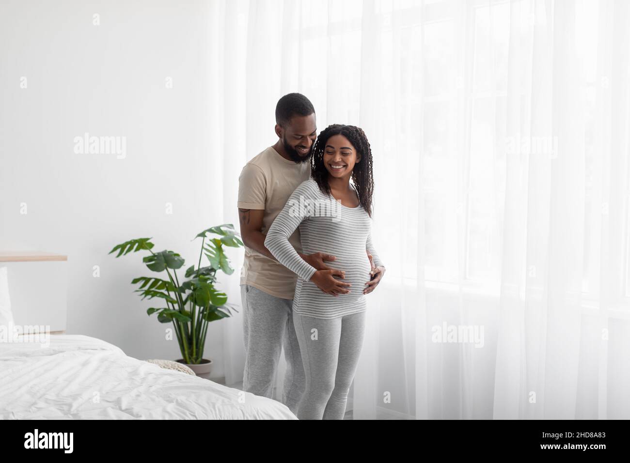 Embarazada ropa fotografías e imágenes de alta resolución - Página 3 - Alamy