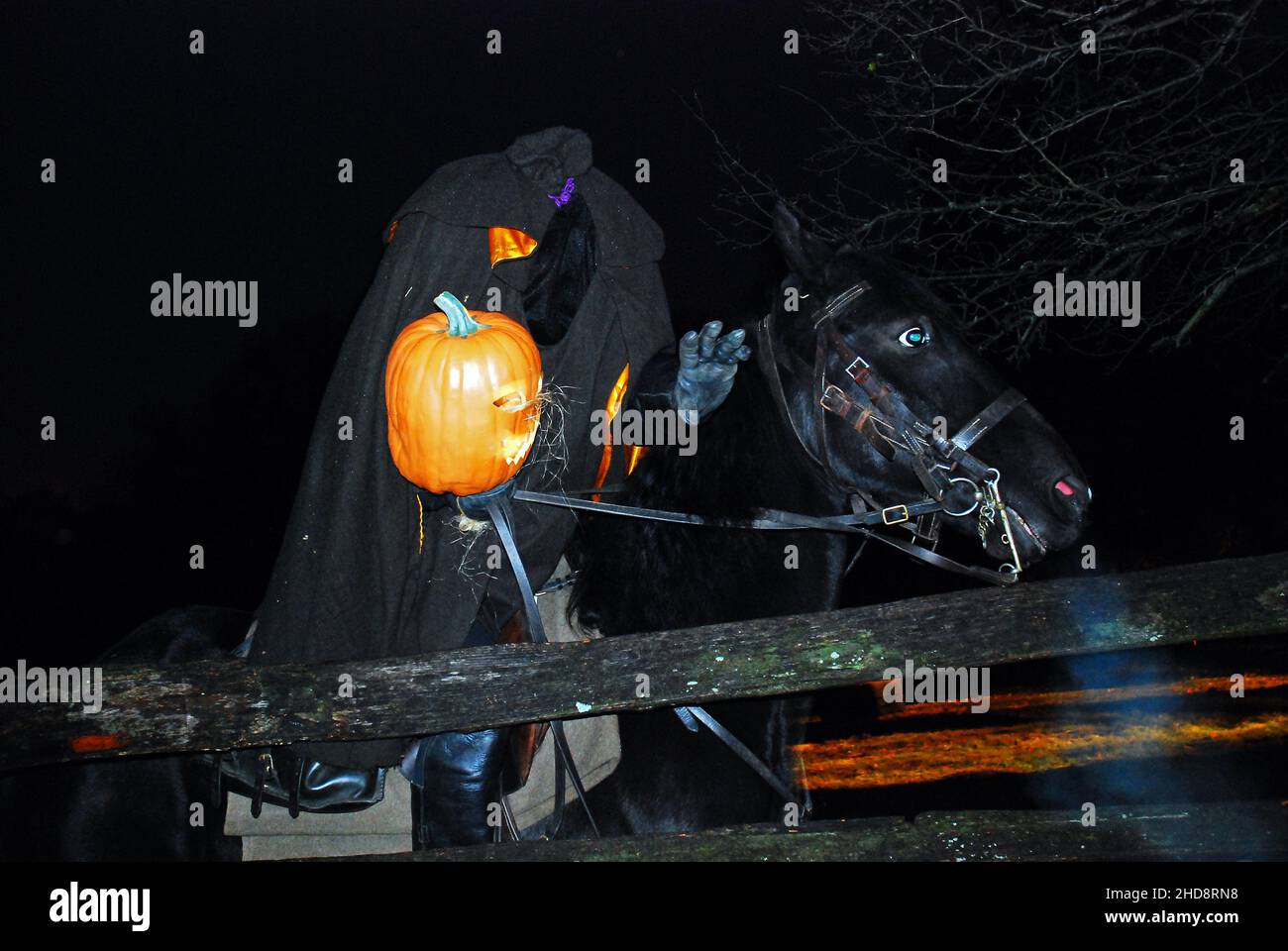El Cabecera Horseman Ride en Sleepy Hollow durante una celebración de Halloween Foto de stock