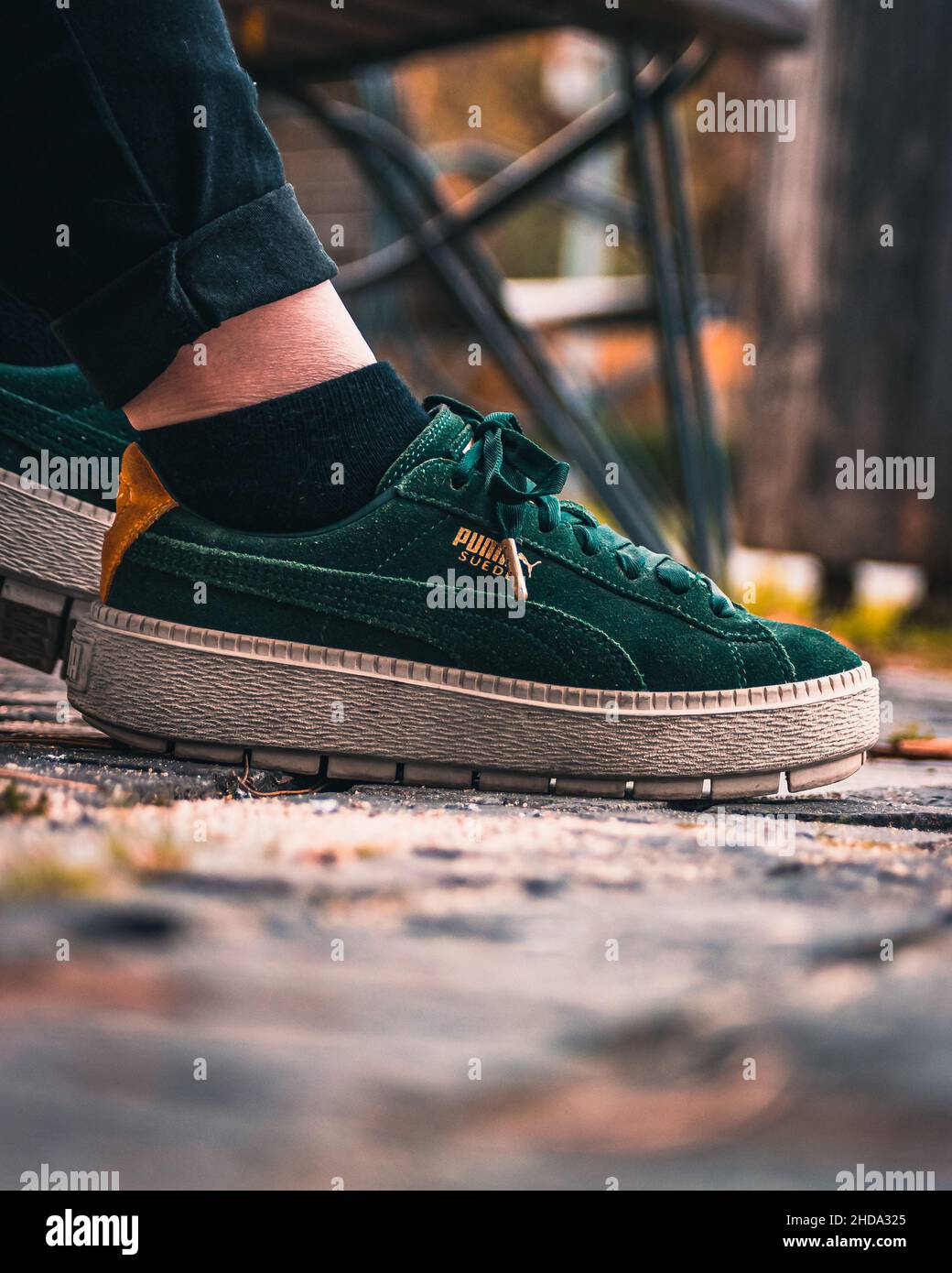 Zapatillas puma fotografías e imágenes de alta resolución - Alamy