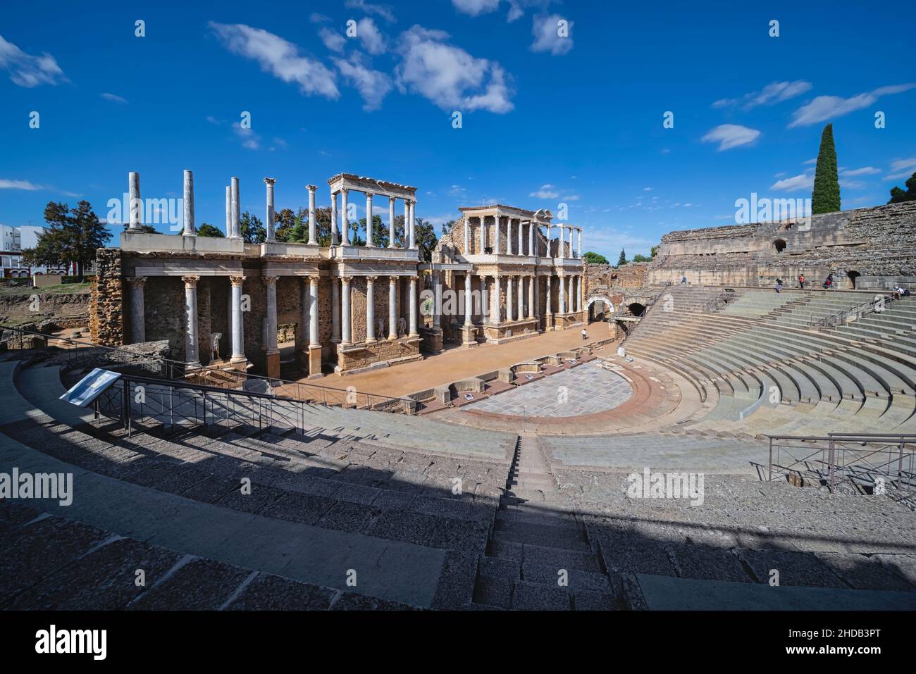 Teatro romano, Mérida, provincia de Badajoz, Extremadura, España. El teatro fue construido originalmente en los años 16 a 15 AC. El ENSEM Arqueológico Foto de stock