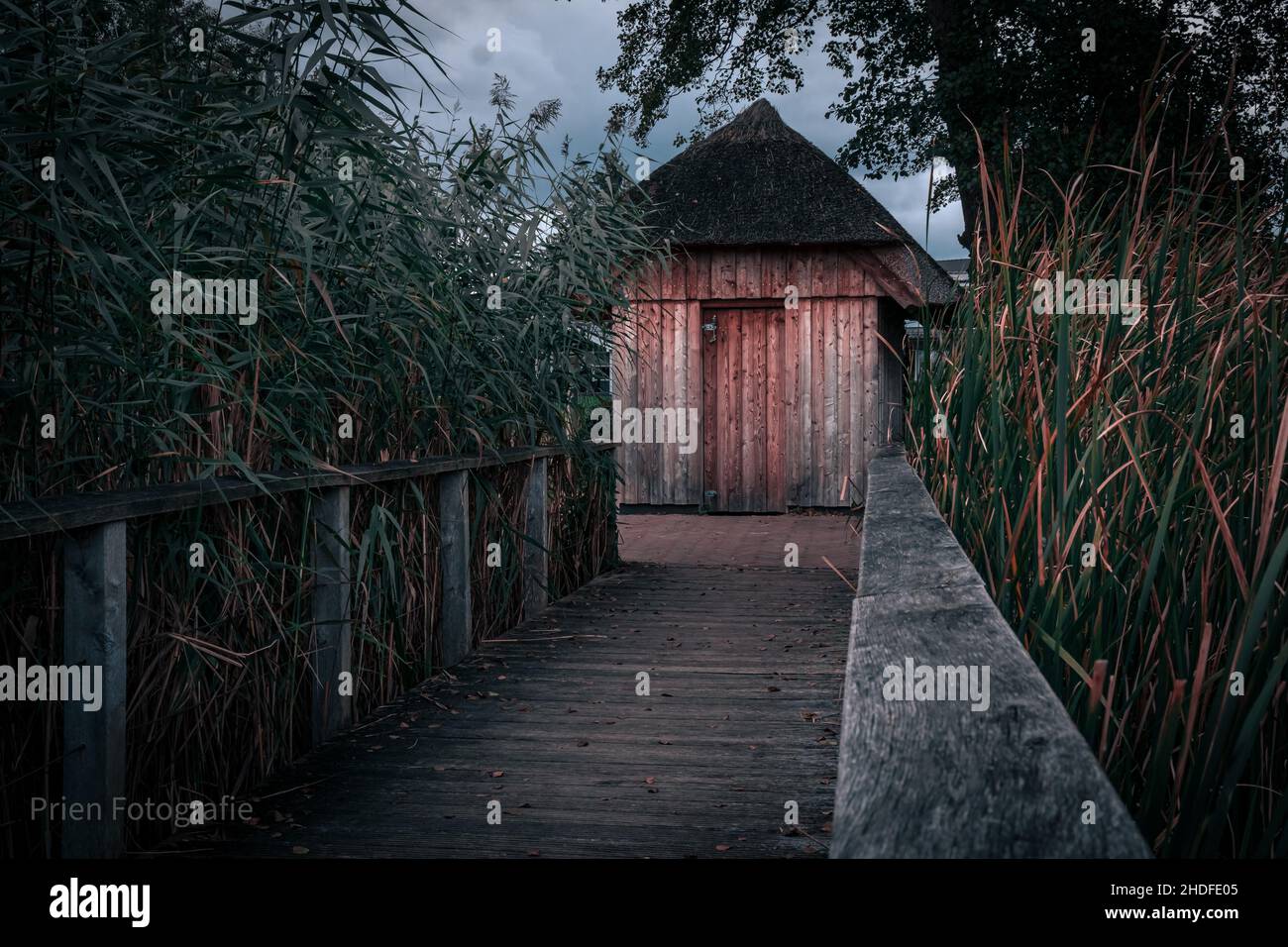 Hermosa foto de una casa de madera Foto de stock
