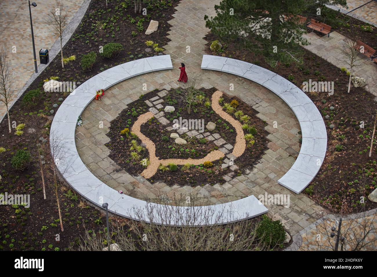 El Glade of Light Un monumento conmemorativo del ataque terrorista del 22 de mayo de 2017 en el Manchester Arena, en honor a las 22 personas cuyas vidas fueron tomadas, como Foto de stock