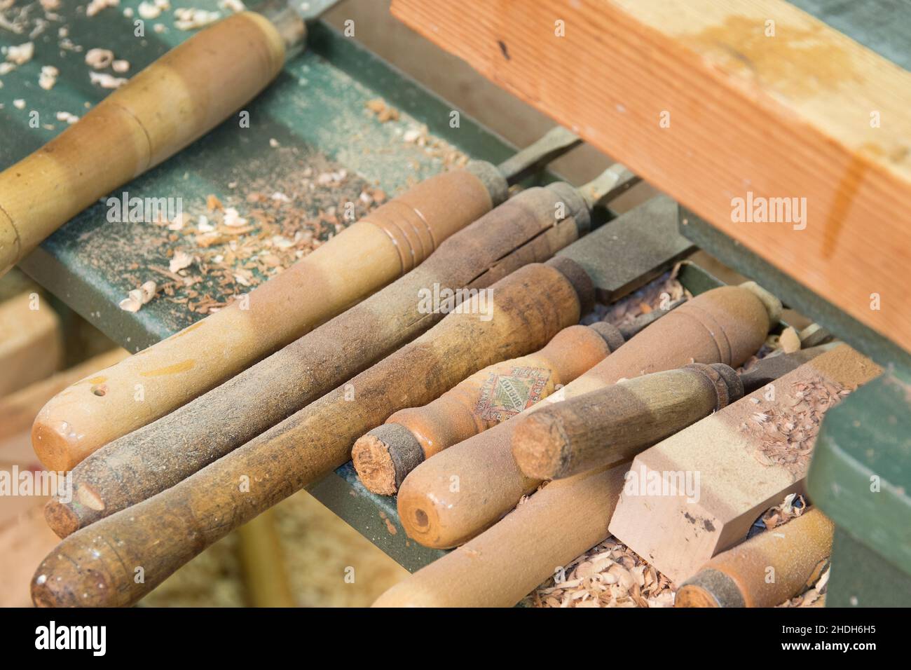 herramienta, torneado de madera, álabes de hierro, herramientas, torneado, tocadería, trabajo Foto de stock