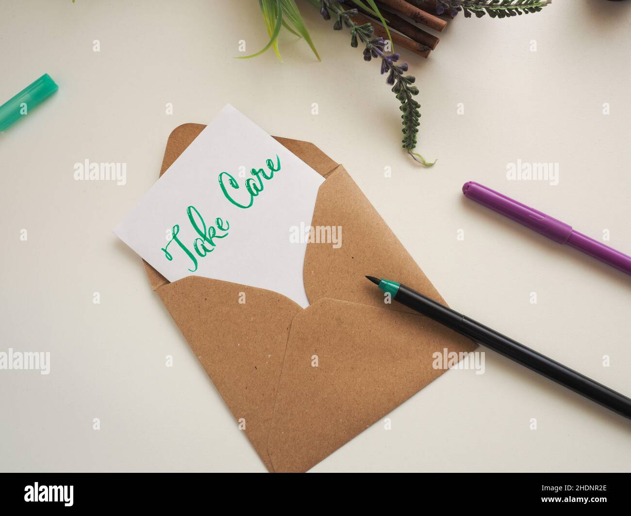 Cuidate En Ingles Como Se Dice Cuidate fotografías e imágenes de alta resolución - Alamy