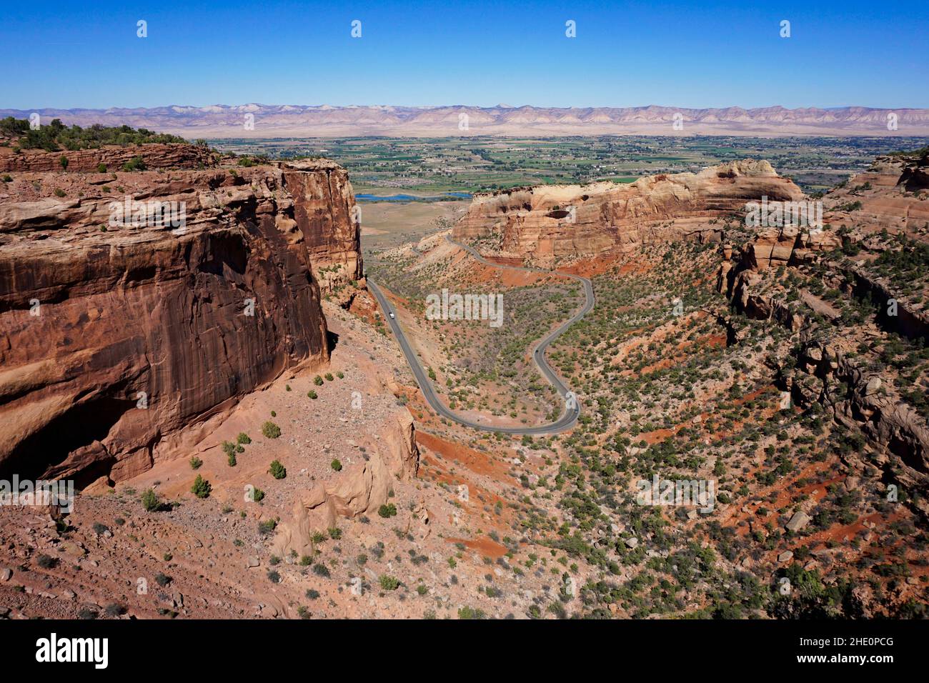 Una vista del valle del Cañón Fruita en el Monumento Nacional Colorado Foto de stock