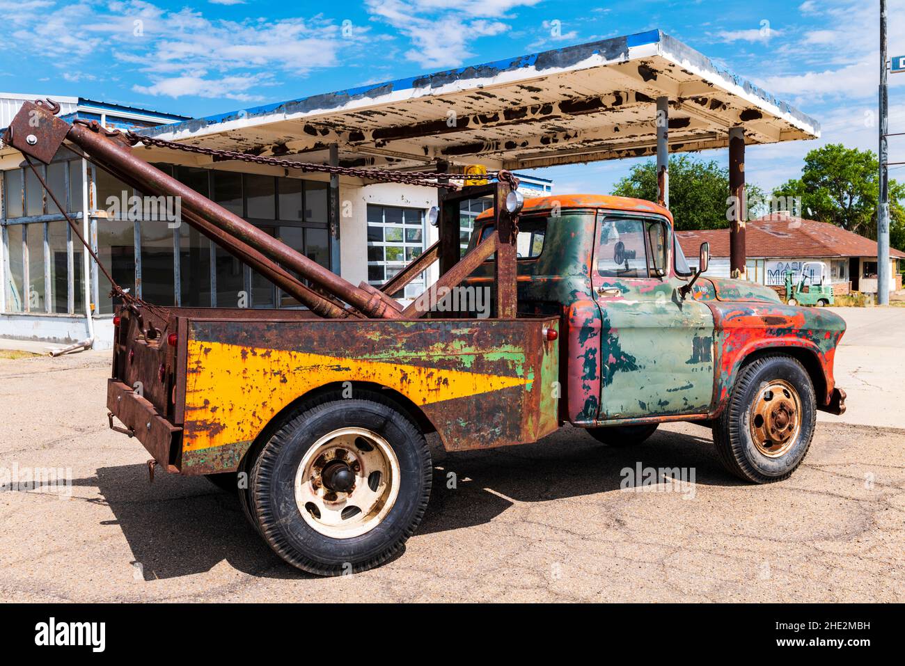 Camión de remolque Chevrolet antiguo oxidado; Green River; Utah; Estados Unidos Foto de stock