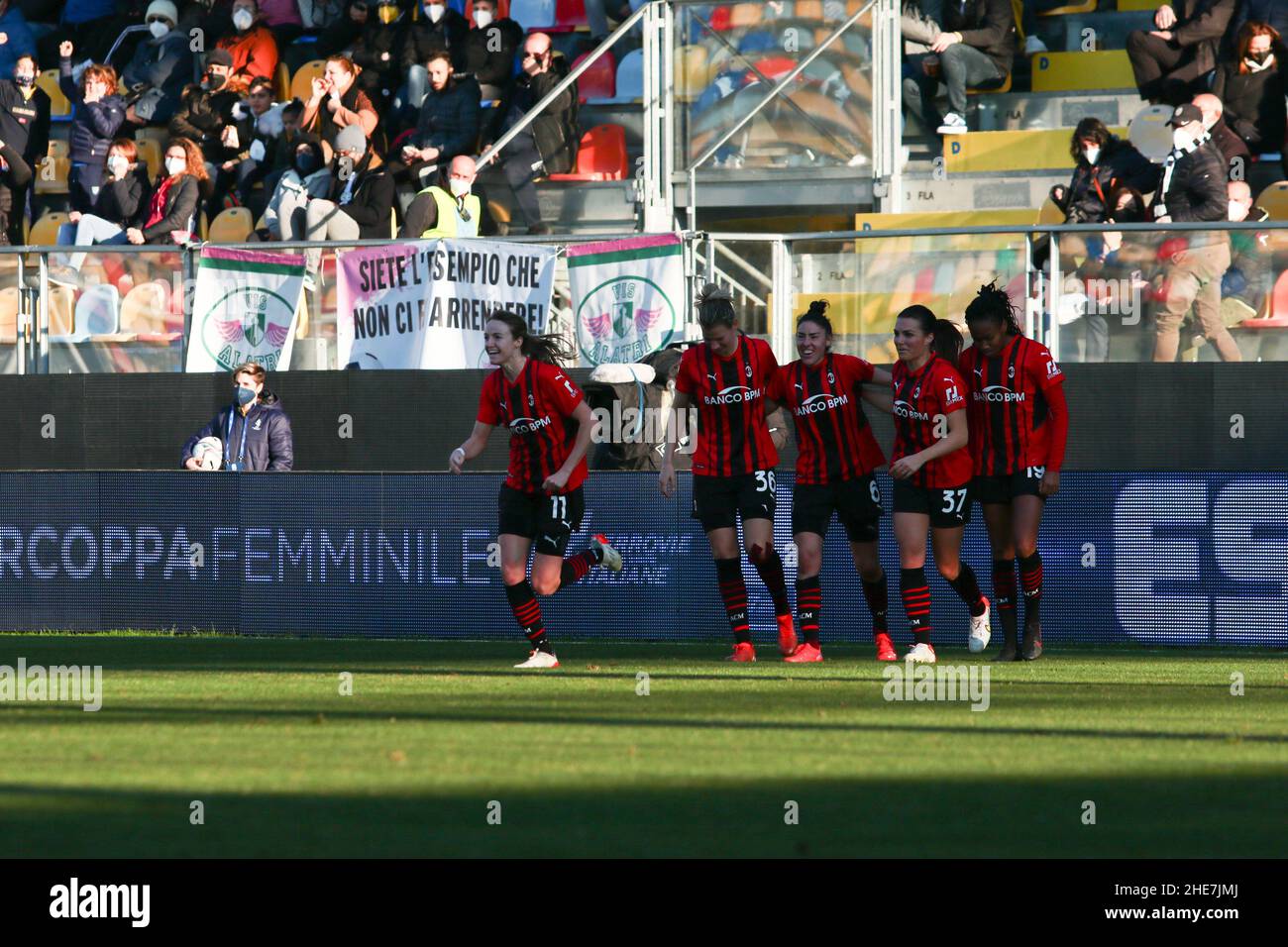 Frosinone, Frosinone, Italia. 8th de Ene de 2022. Celebraciones de gol del AC Milan durante el Frosinone, Frosinone, Italia. 8th de Ene de 2022. Celebraciones de gol del AC Milan durante el