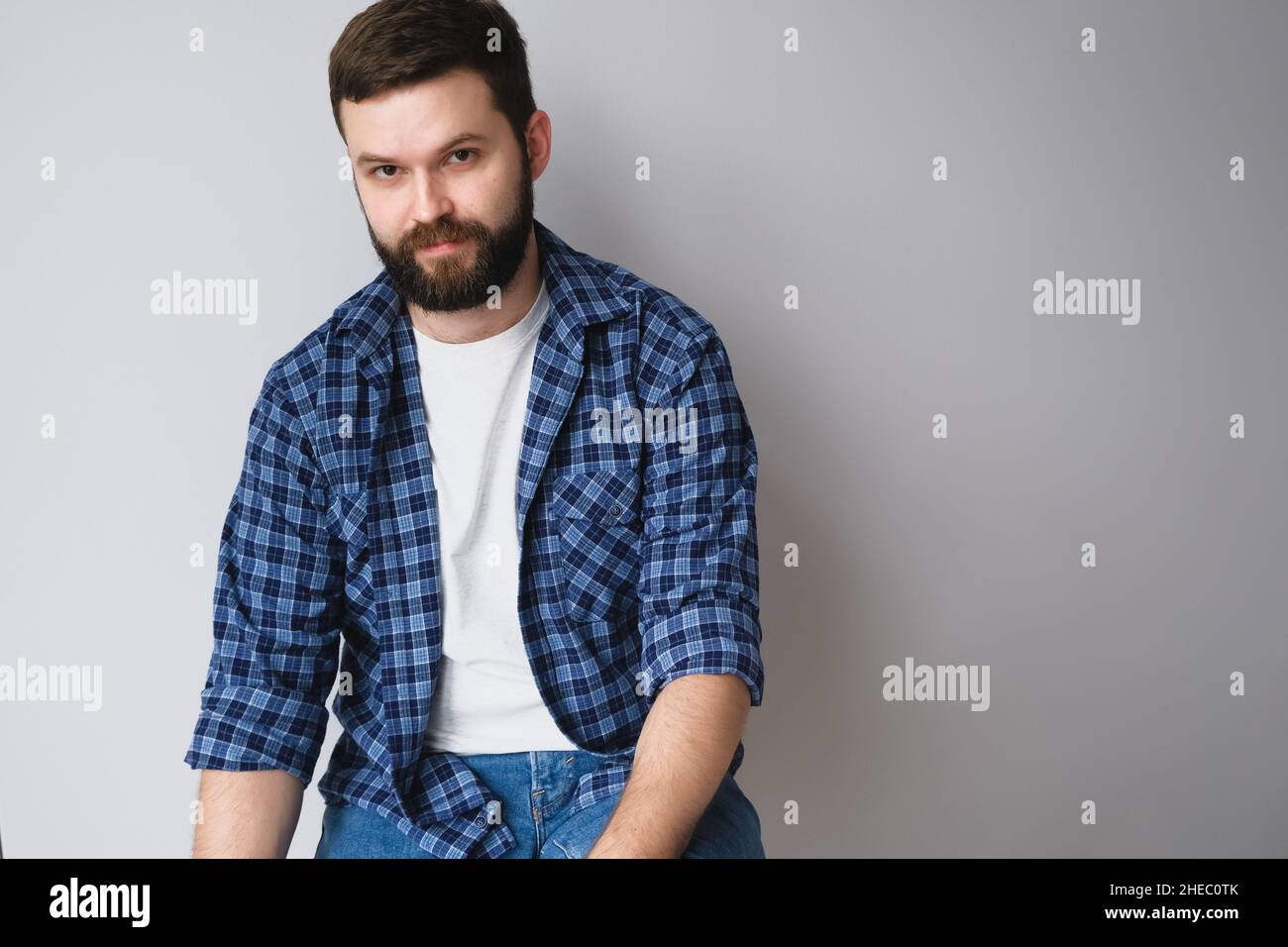 Modelo de barba fotografías e imágenes de alta resolución - Alamy