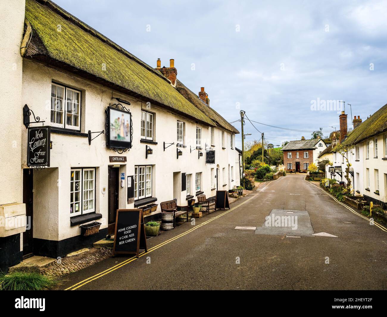 El pub en el pueblo de East Budleigh donde Sir Walt disfrutó de un bevarage Foto de stock
