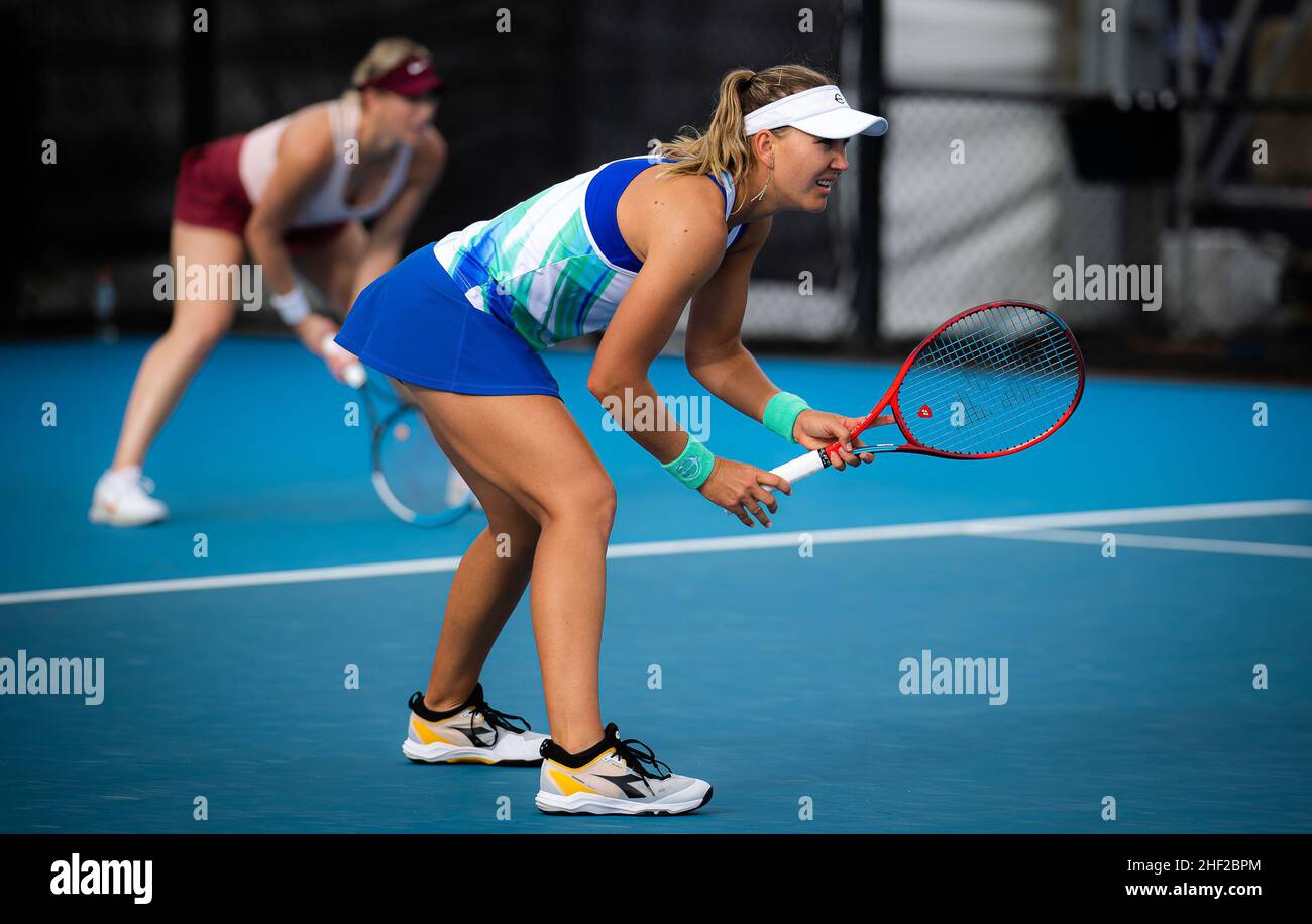 Nicole Melichar-Martinez de los Estados Unidos jugando dobles en el torneo  de tenis 2022 Sydney Tennis Classic, WTA 500 el 13 de enero de 2022 en el  NSW Tennis Center en Sydney,