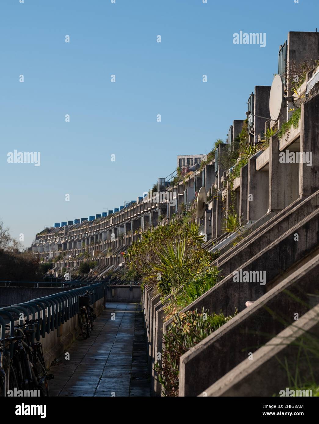 La brutalista Alexandra y Ainsworth Estate en Rowley Way, Belsize Park