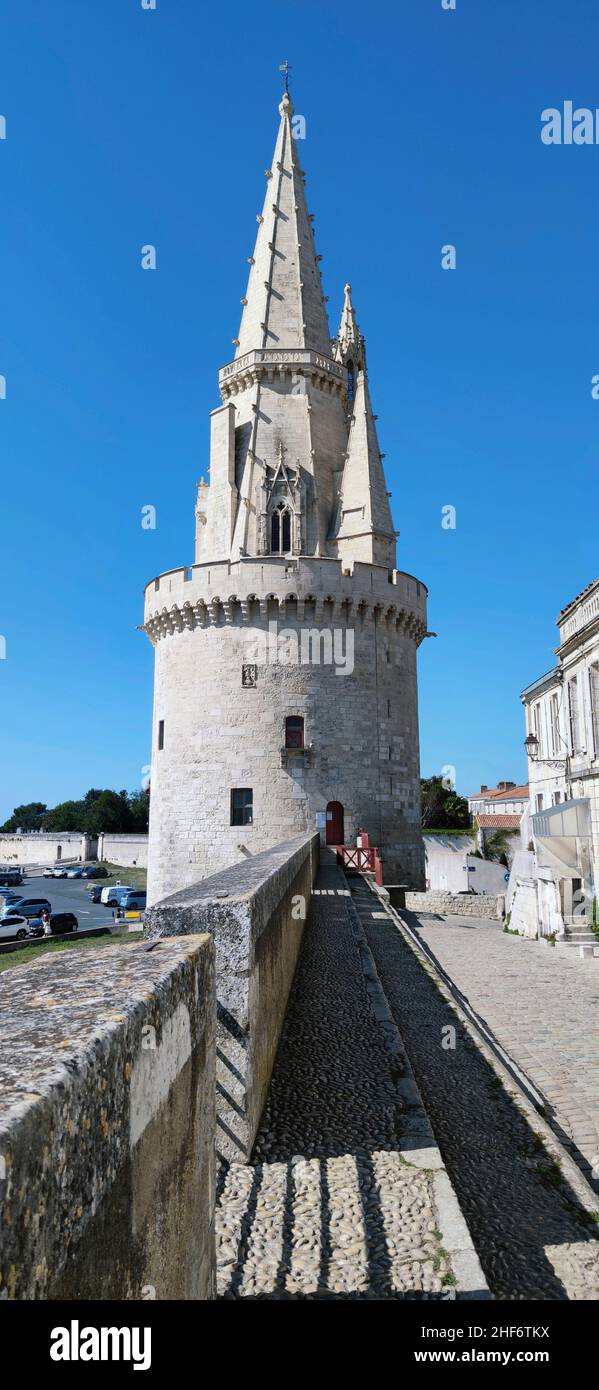 Emblemáticas torres de fortaleza en La Rochelle, Francia, Charente-Maritime, Foto de stock