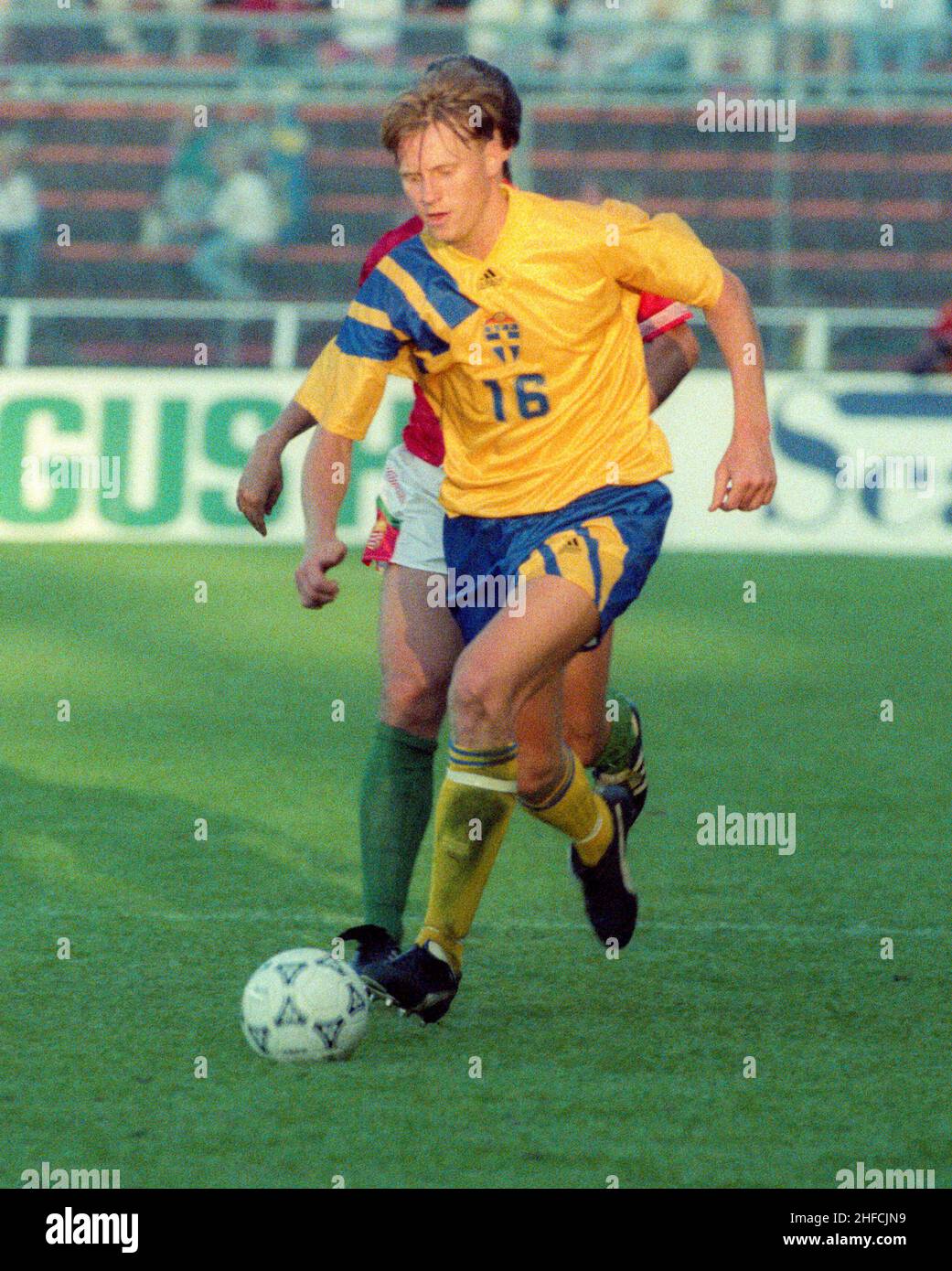 Jugador de fútbol KENNETT ANDERSSON en la selección nacional sueca y profesional en Bélgica Mechelem durante el Campeonato Europeo de Suecia 1992 Foto de stock