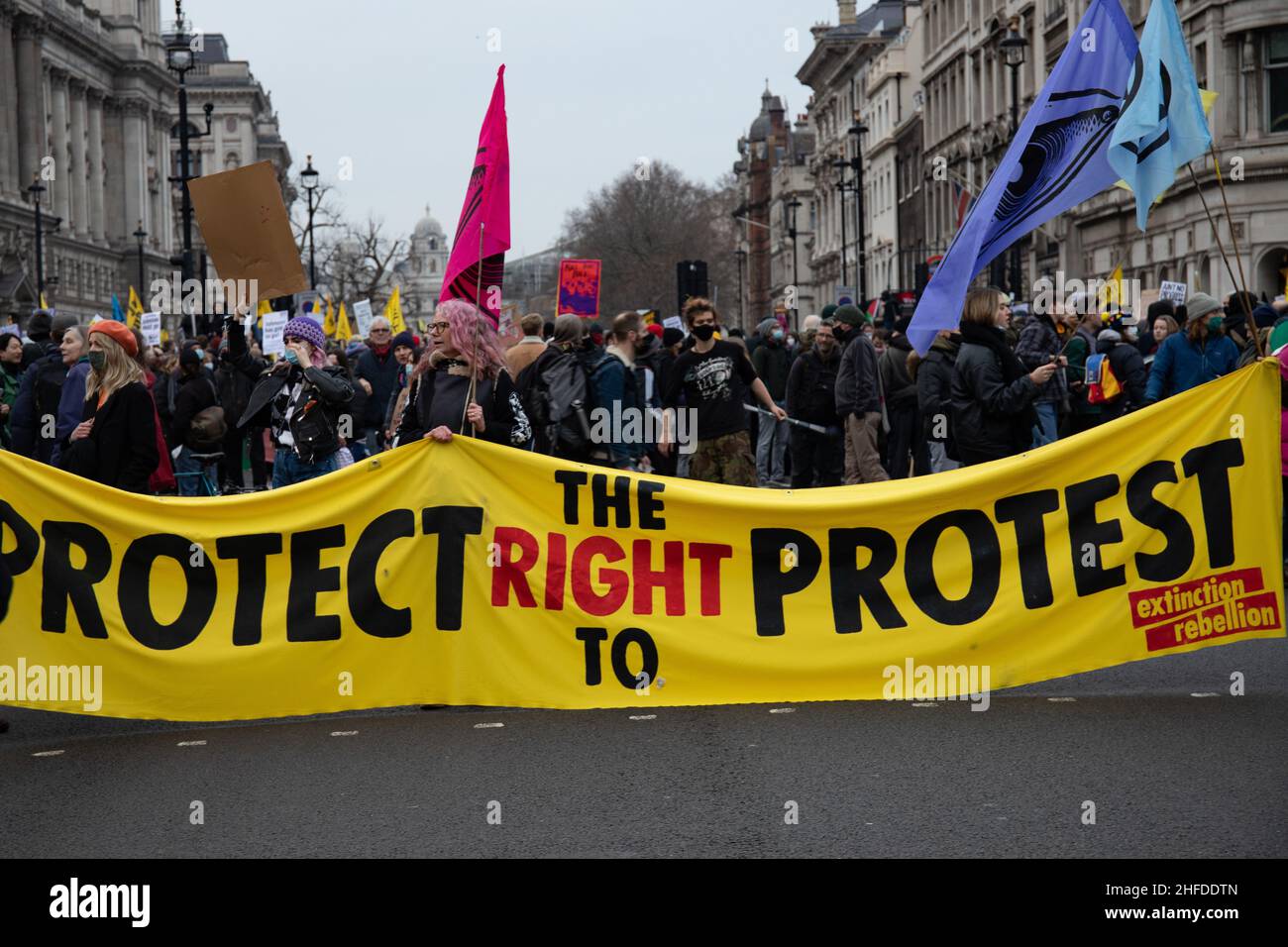 Londres, Inglaterra, Reino Unido 15 de enero de 2022 Cientos de manifestantes se reúnen en Lincolns Inn Fields marchando a la Plaza del Parlamento en oposición al proyecto de ley sobre la policía, el delito, las sentencias y los tribunales Foto de stock
