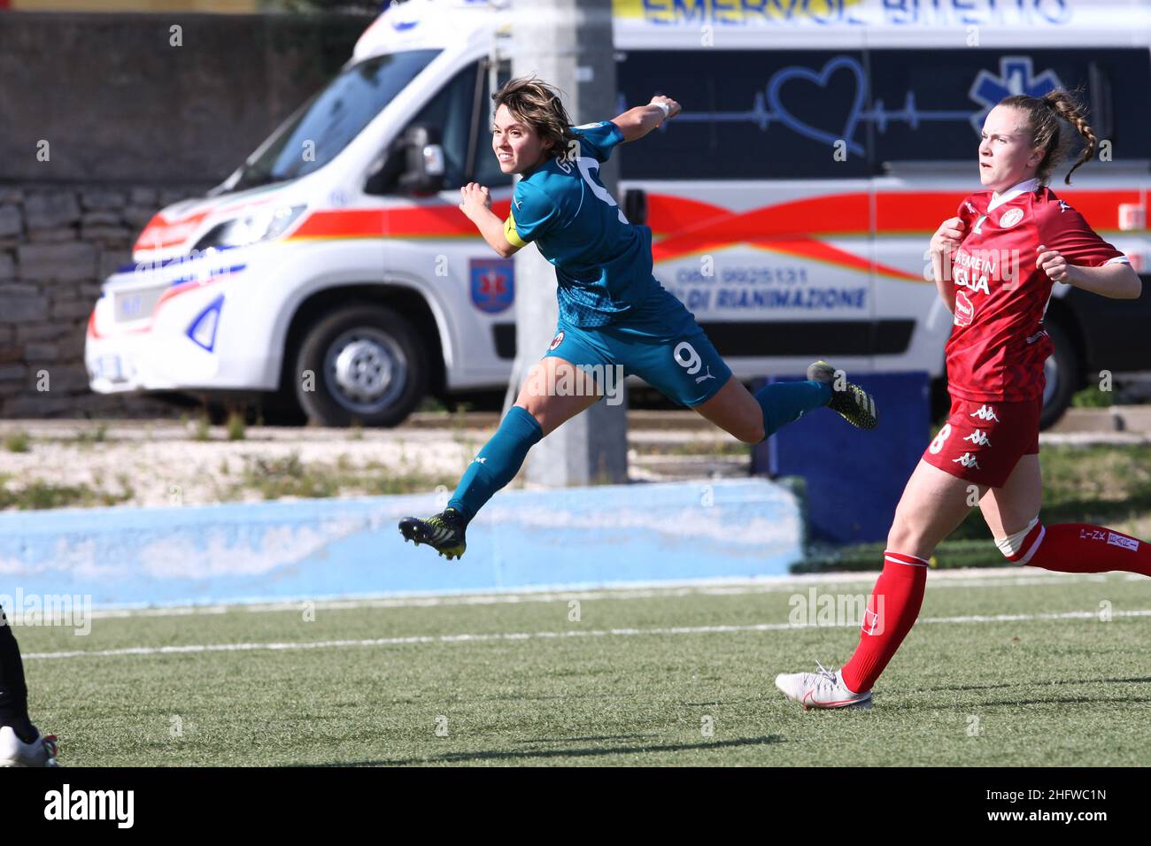 Katja Schroffenegger (ACF Fiorentina Femminile) during AC Milan vs ACF  Fiorentina femminile, Italian footba - Photo .LiveMedia/Francesco  Scaccianoce Stock Photo - Alamy