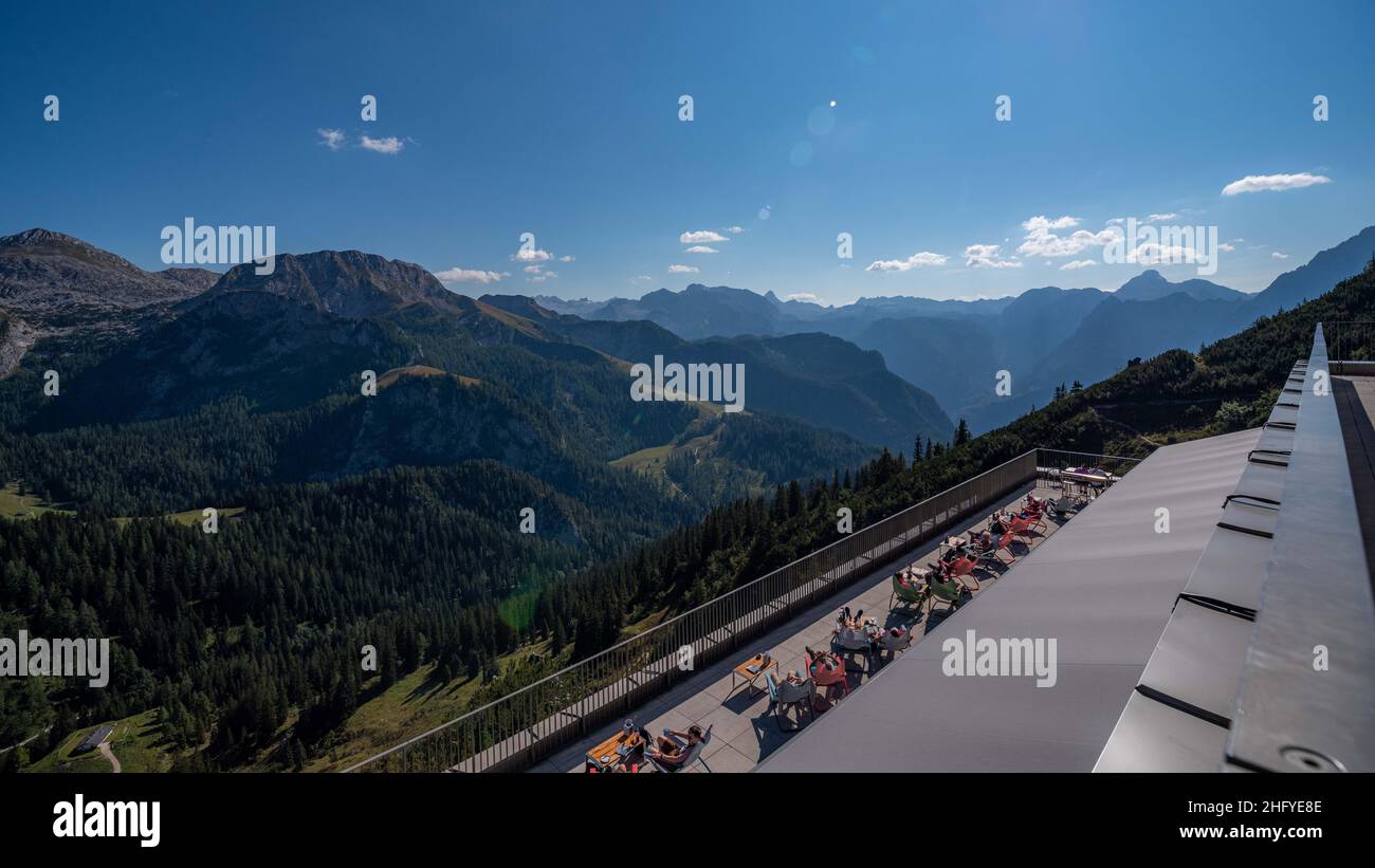 Alpen, Berchtesgadener Land im Sommer bei blauem Himmel und schöner Sicht Foto de stock