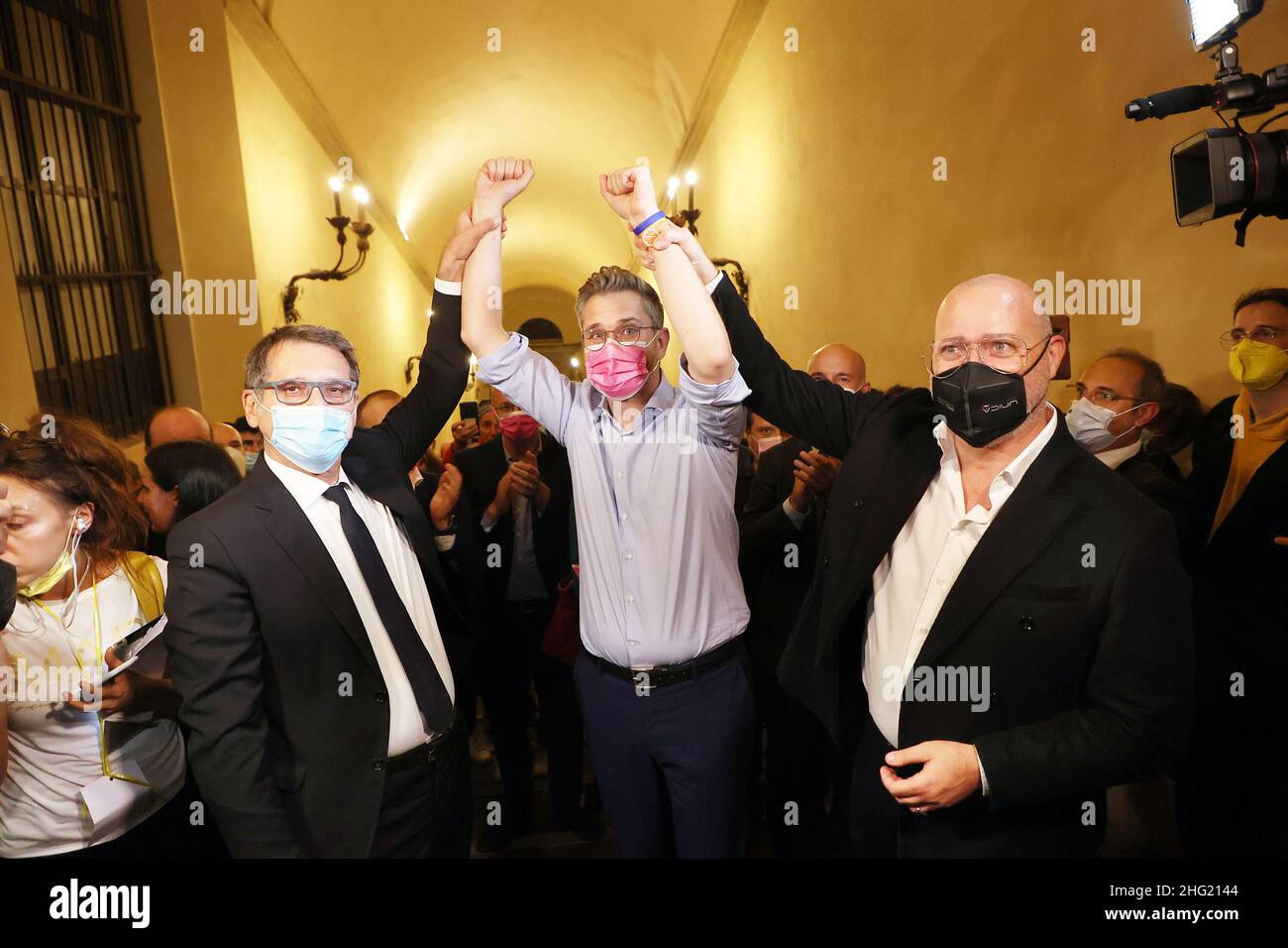 Michele Nucci/LaPresse Octubre de 2021 - Bolonia, Italia - noticias en la foto: Celebraciones en el Palazzo d'Accursio, sede del Municipio de Bolonia después de que Matteo Lepore ganó las elecciones administrativas Foto de stock
