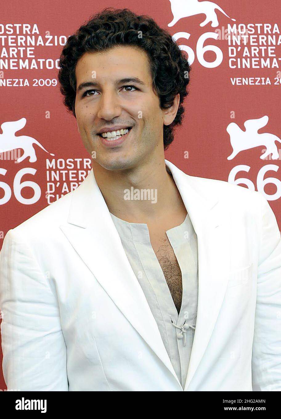 El actor Francesco Scianna asiste a la foto 'Baaria' celebrada en la Sala Grande durante el Festival de Cine de Venecia 66th en Venecia, Italia, el 2 de septiembre de 2009. Foto de stock