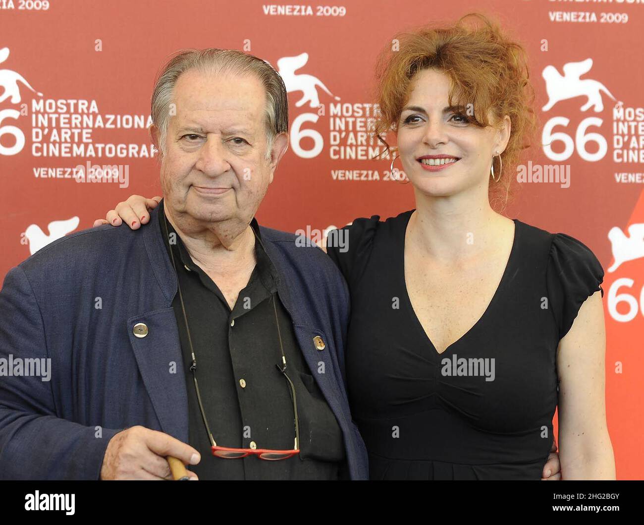 La directora, la actriz de Tinto Brass, Caterina Varzi, asiste a la  fotocelda del 'Hotel Coubert' en el Festival de Cine de Venecia de 66th,  Italia Fotografía de stock - Alamy