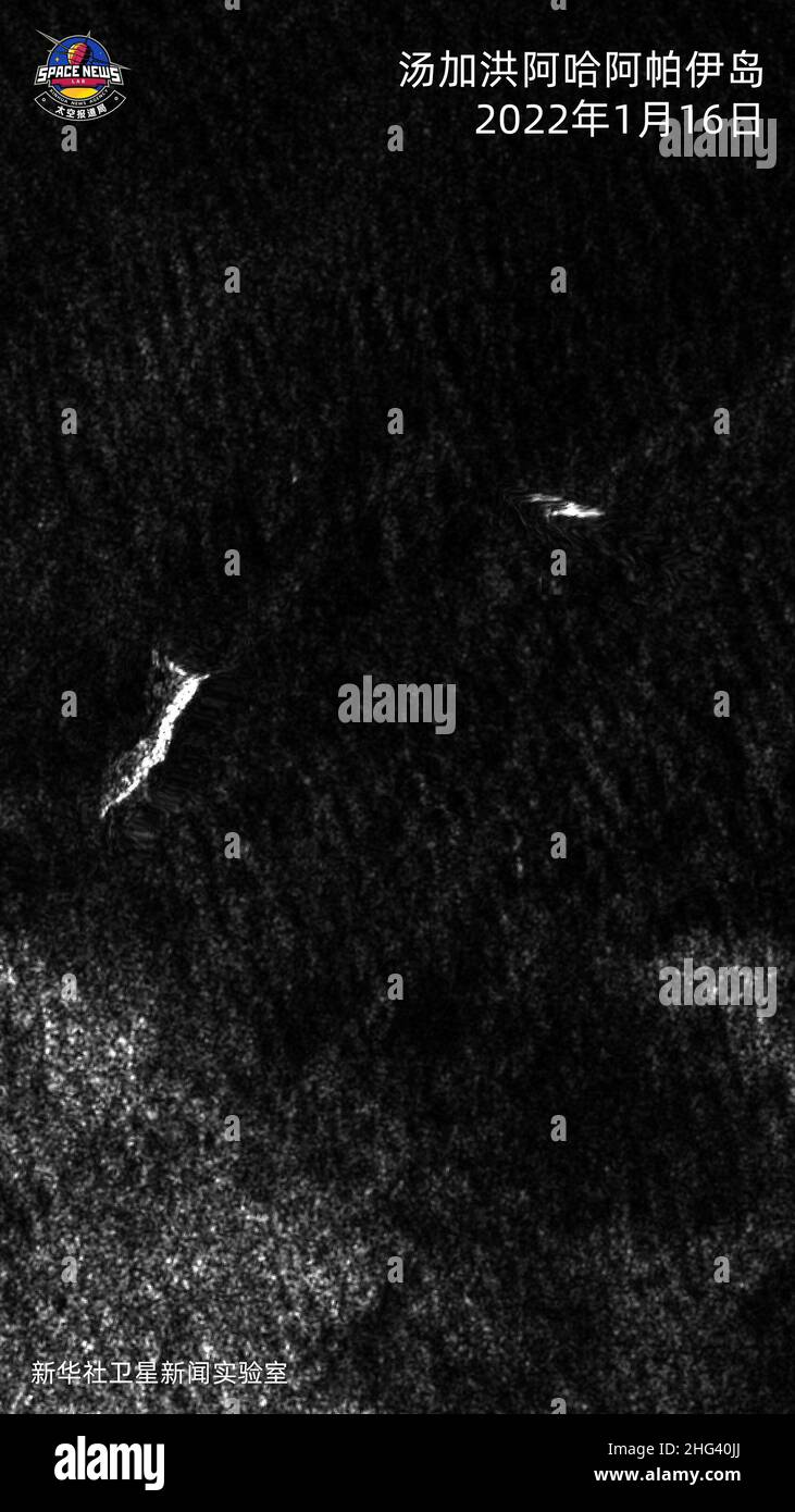 (220118) -- BEIJING, 18 de enero de 2022 (Xinhua) -- Una imagen satelital del Radar de Apertura Sintética (SAR) muestra la isla Hunga Ha'apai de Tonga después de una violenta erupción de un volcán el 16 de enero de 2022. (Laboratorio de Noticias Espaciales de Xinhua/Folleto via Xinhua) Foto de stock