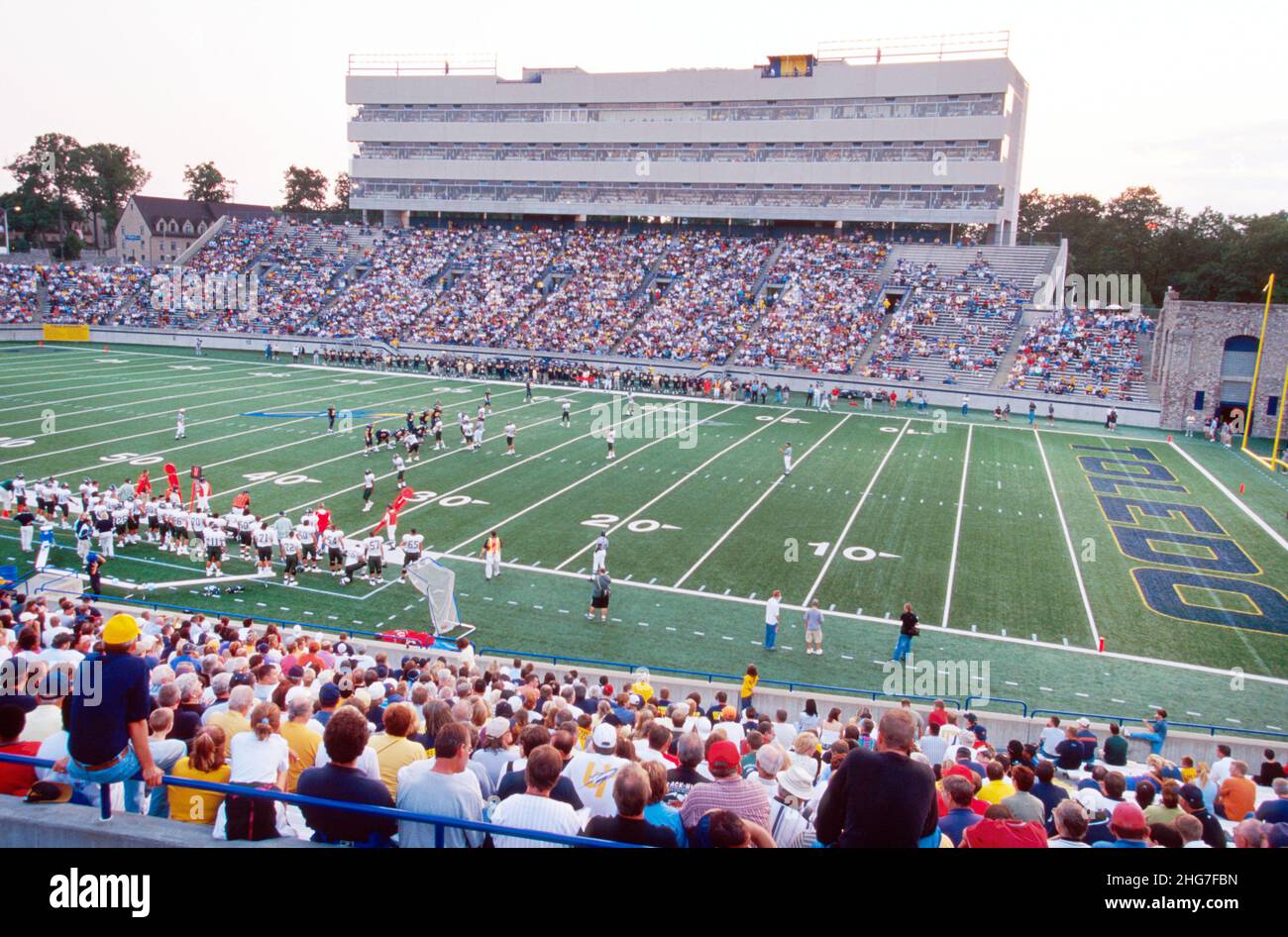 Toledo Ohio, Universidad de Toledo, estadio Glass Bowl, aficionados al fútbol americano universitario Foto de stock