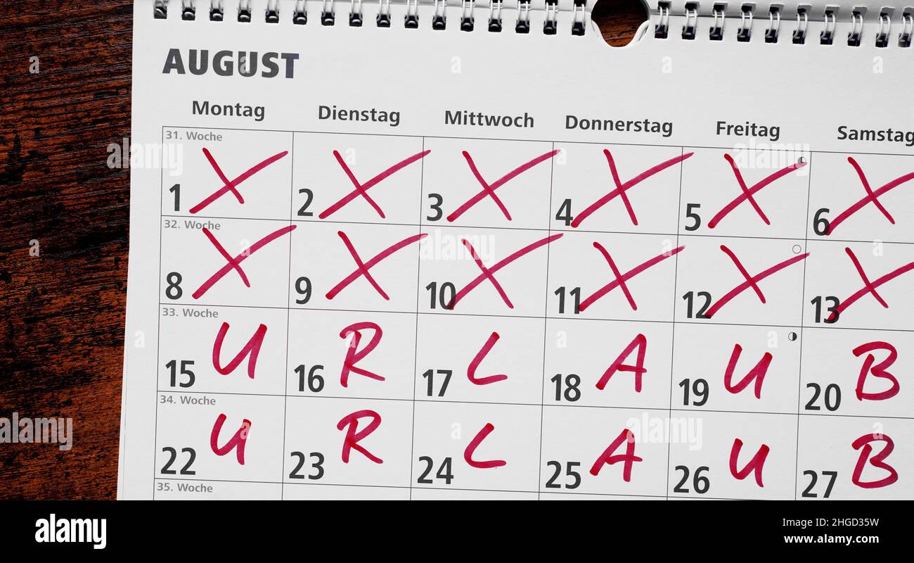 calendario alemán con vacaciones o vacaciones en agosto Foto de stock