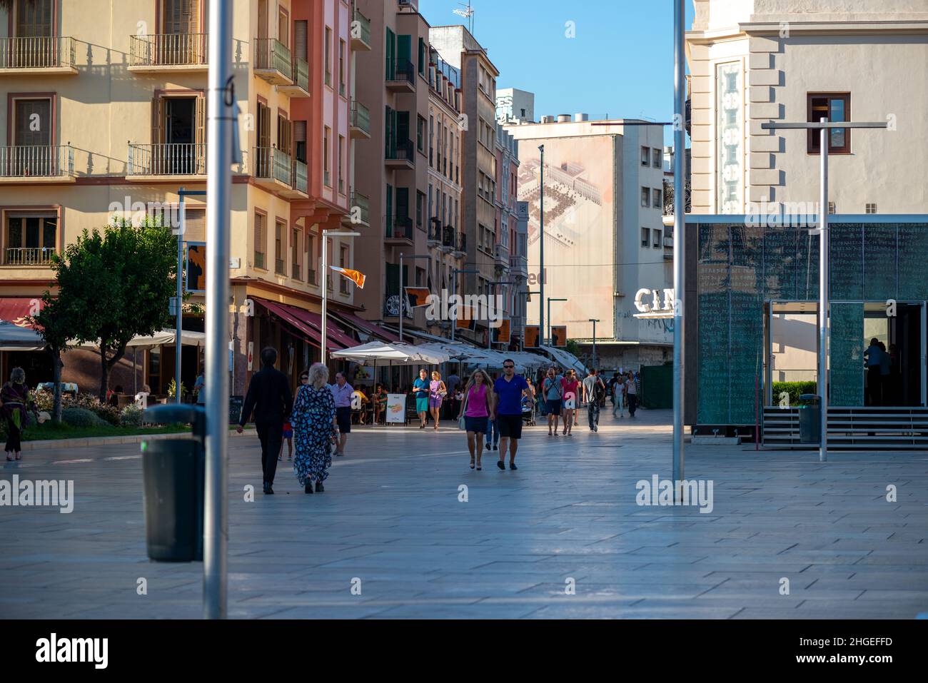 Gente de la ciudad de Málaga Foto de stock