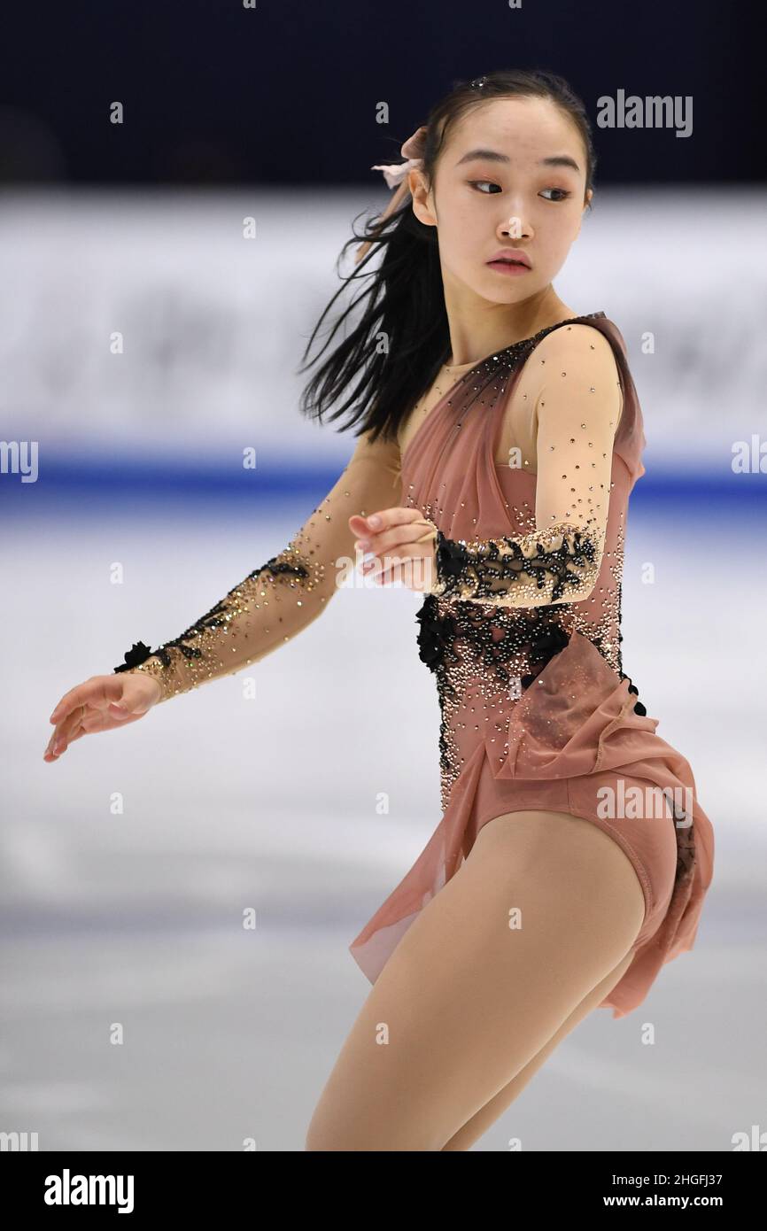 Rino MATSUIKE (JPN), durante el calentamiento unos segundos antes de  competir en el programa Women Short, en el Campeonato de Patinaje de  Figuras de Cuatro Continentes de ISU 2022, en la Sala