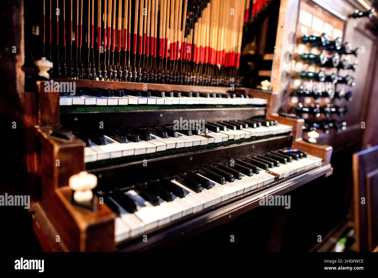 Otterndorf, Alemania. 20th de Ene de 2022. El teclado del histórico órgano  de Gloger se encuentra en la Iglesia de San Severi. El órgano barroco más  grande de la región de Elbe-Weser