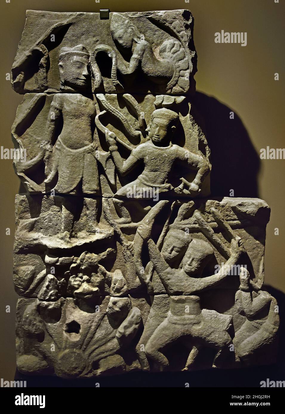 Escena del triunfo durante una batalla - Camboya 12th - 13th siglo A.D Camboya Sandstone. Foto de stock