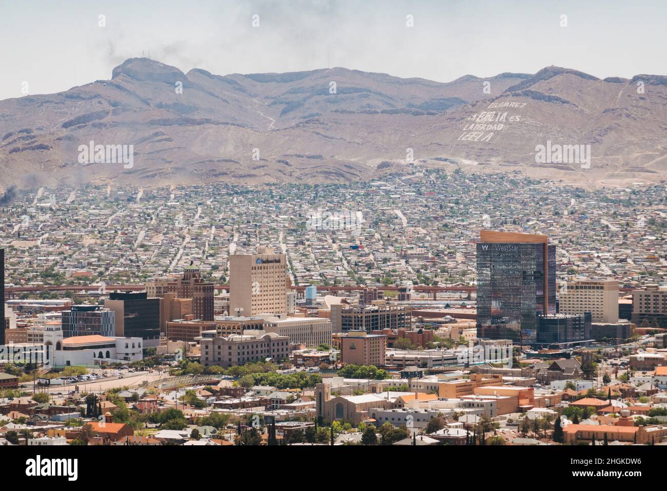 La vista del centro de El Paso, TX, vista desde el Parque Murchison