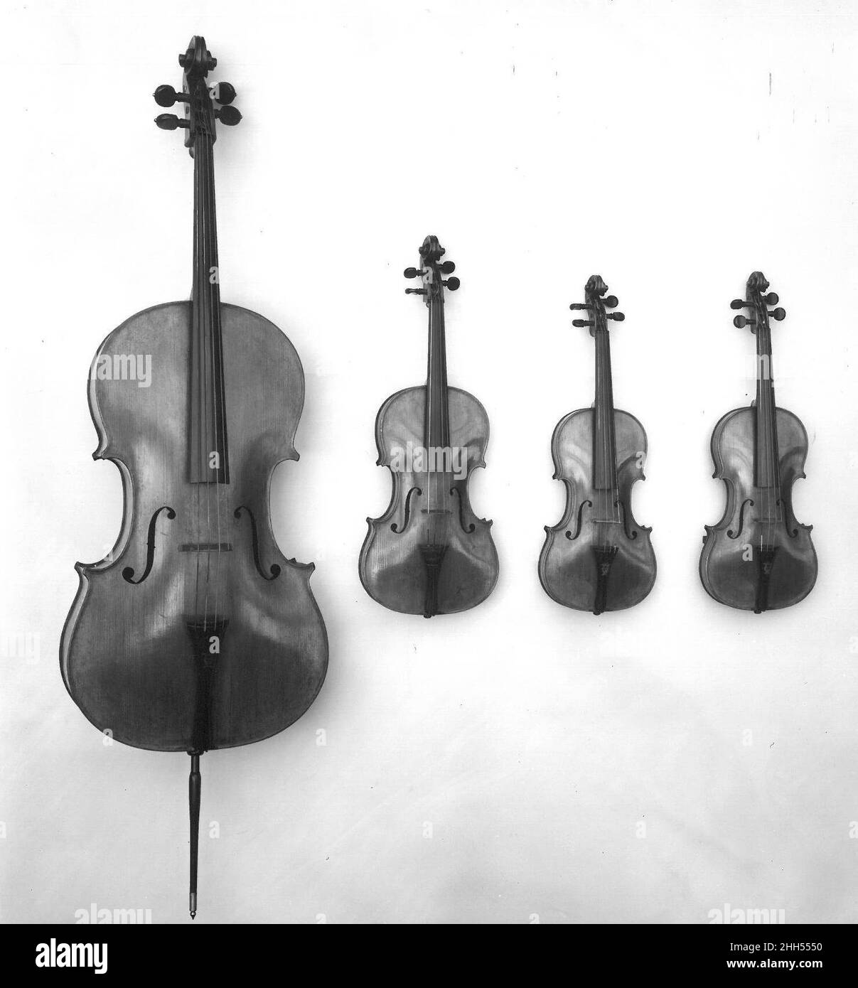 Fabricante De Violines Imágenes de stock en blanco y negro - Alamy
