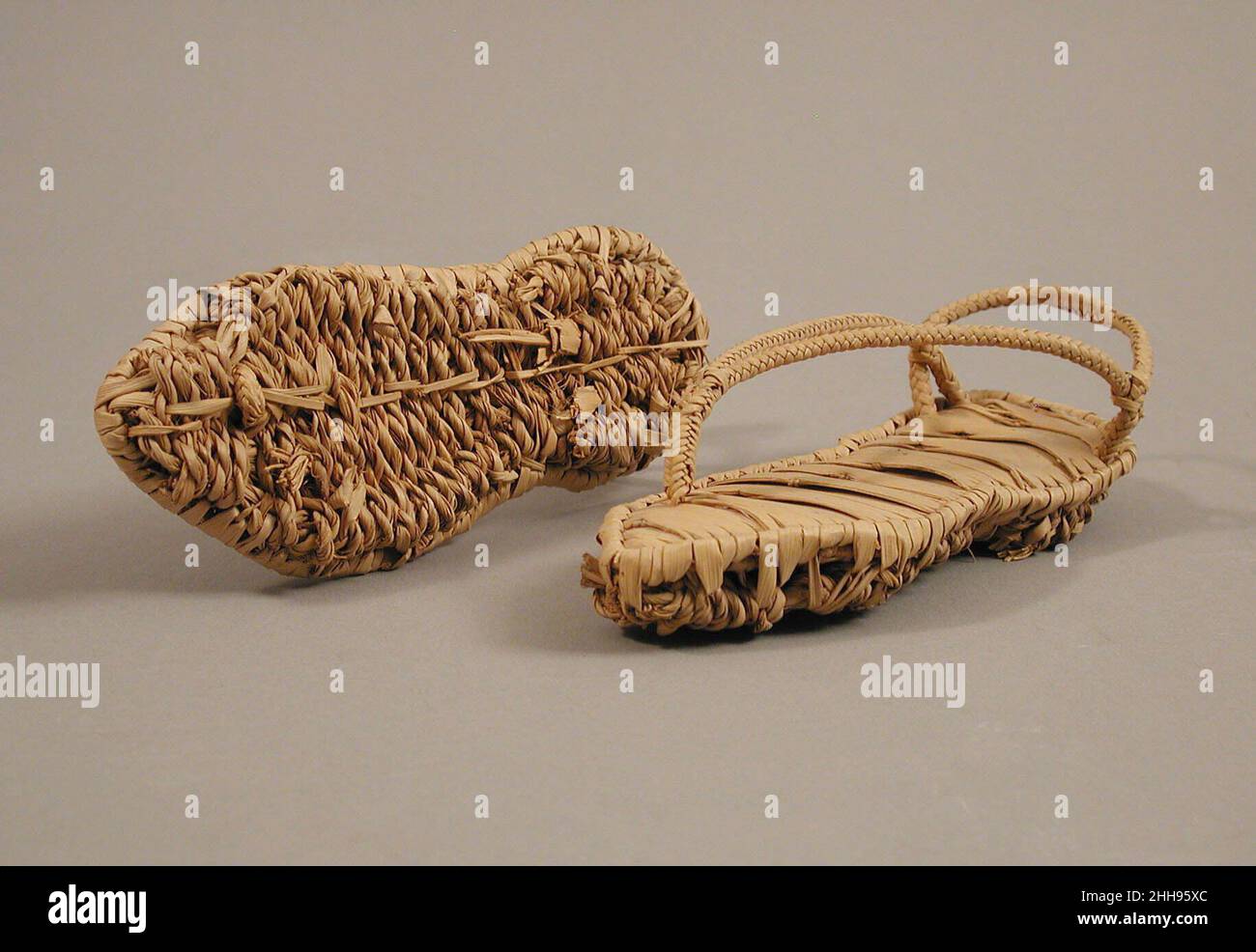 Sandalias de hoja de palma fotografías e imágenes de alta resolución - Alamy