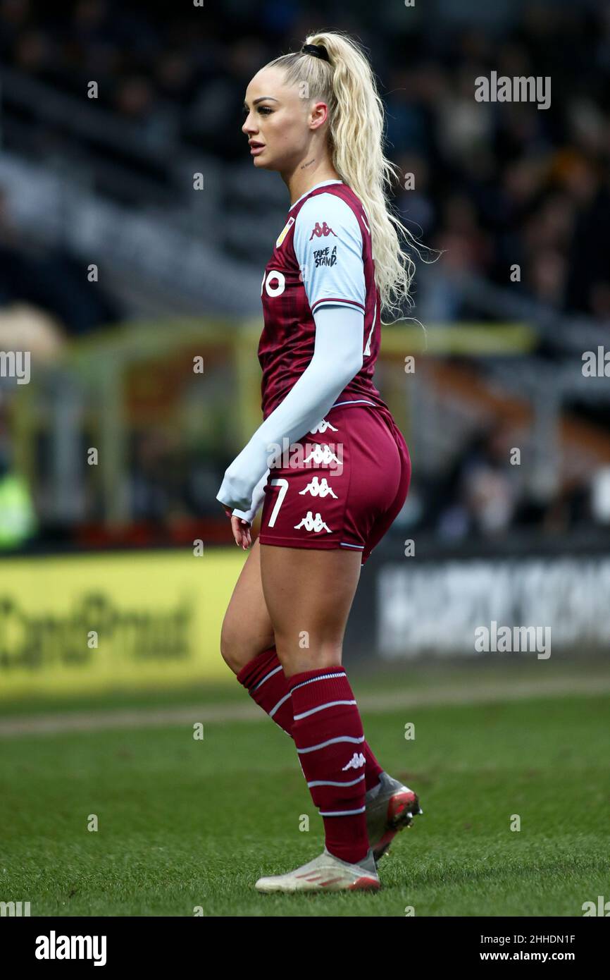 burton-en-trent-reino-unido-ene-23rd-alisha-lehmann-de-aston-villa-fotografiado-durante-el-partido-de-la-super-liga-femenina-barclays-fa-entre-leicester-city-y-aston-villa-en-el-pirelli-stadium-burton-upon-trent-el-domingo-23rd-de-enero-de-2022-credito-kieran-riley-mi-news-credito-mi-news-sport-alamy-live-news-2hhdn1f.jpg
