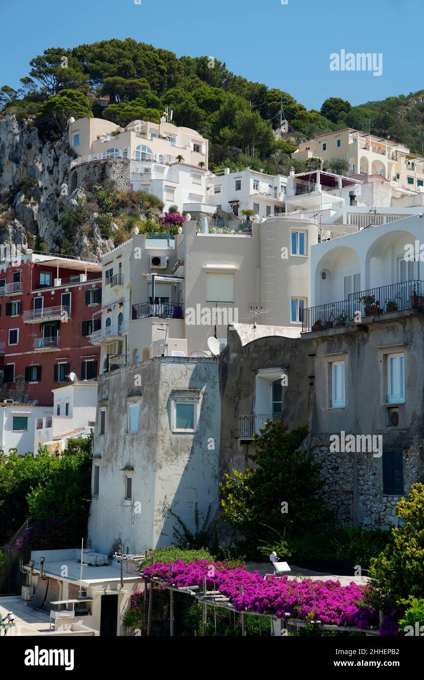 Paisaje urbano de Capri, Isla de Capri, Campania, Italia, Europa Foto de stock