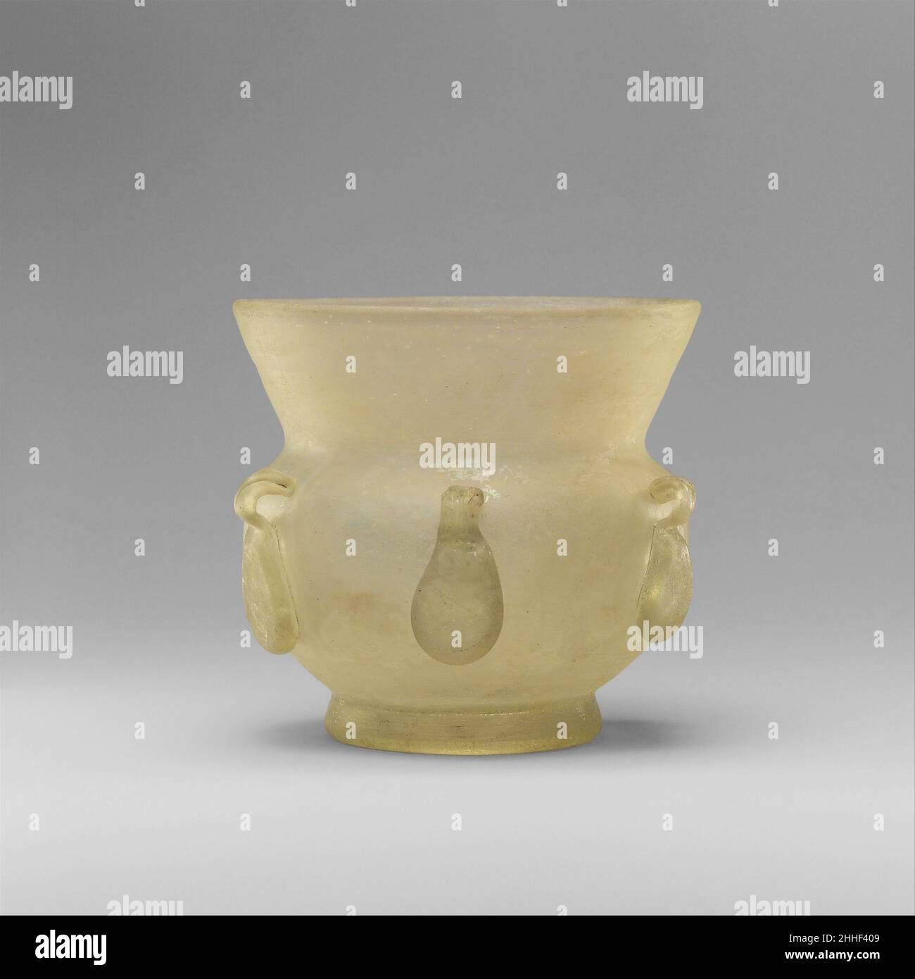 Mecha de la lámpara de aceite fotografías e imágenes de alta resolución -  Alamy