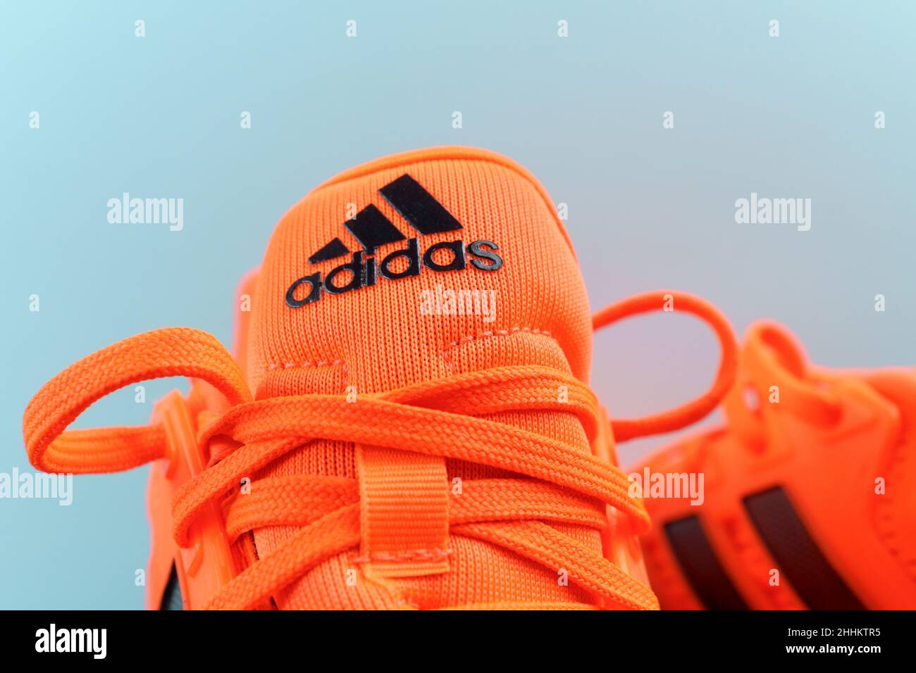 Adidas logo fotografías e de alta resolución - 7 - Alamy