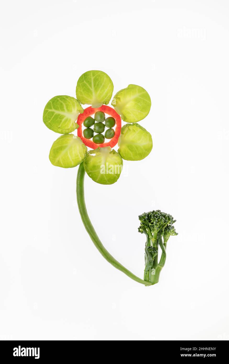 Verduras frescas en forma de flor Foto de stock