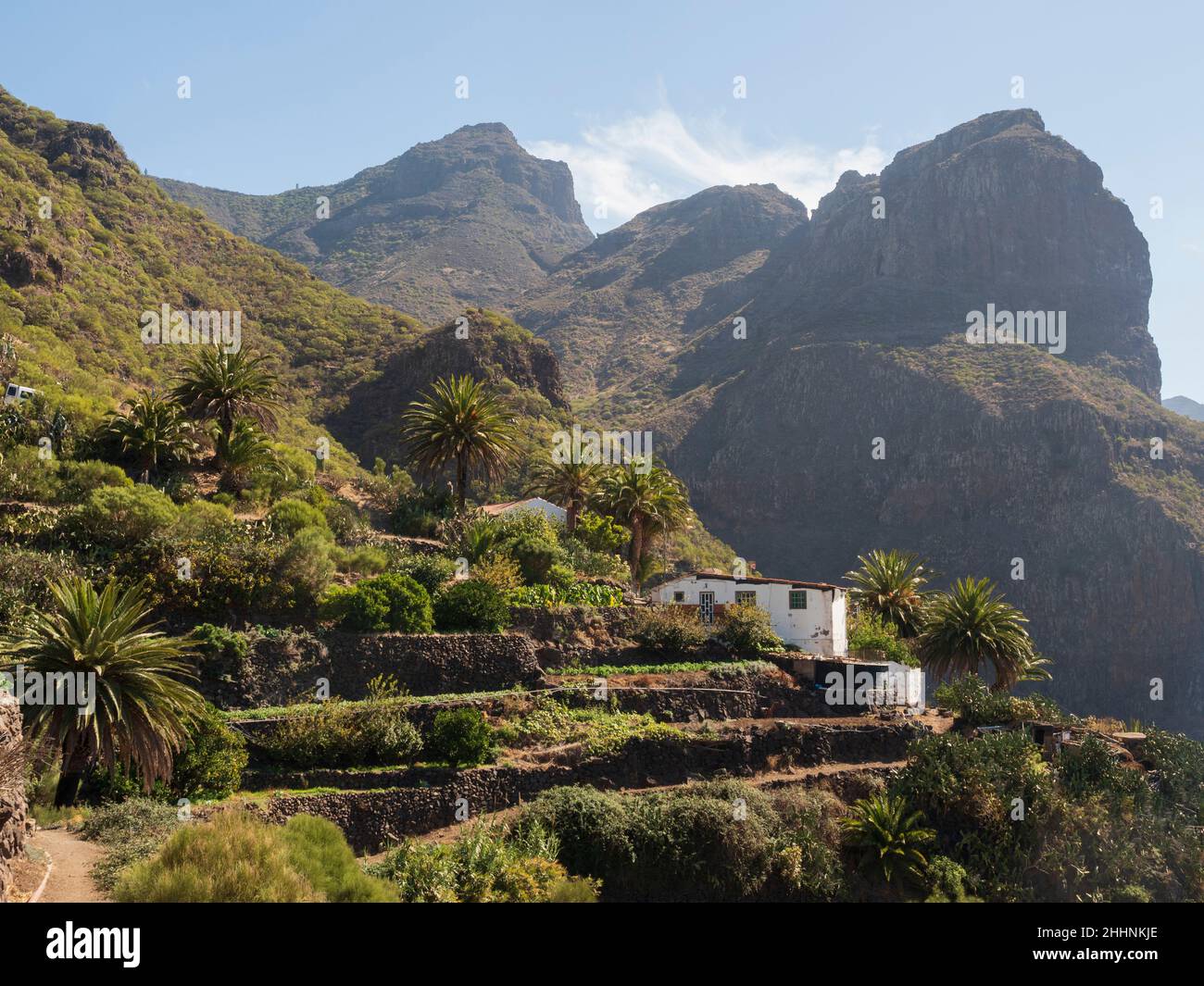 Pueblo de Masca, Montañas Teno, Tenerife, Islas Canarias. Una pequeña finca o explotación agrícola. Foto de stock
