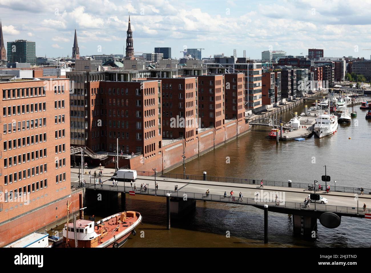 El barrio de Kaiserkai en la ciudad portuaria de Hamburgo, Alemania Foto de stock
