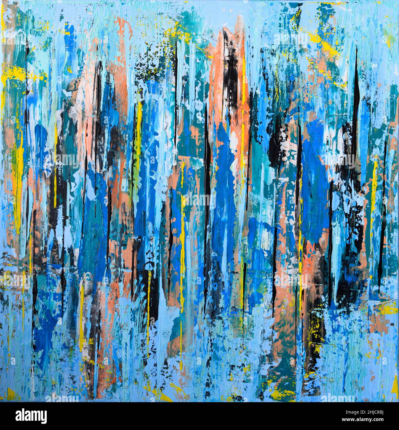 Pintura acrílica abstracta sobre lona cuadrada hecha con rayas de cuchillo de paleta en azul y naranja Foto de stock