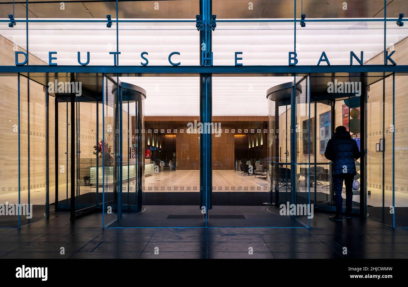 El Deutsche Bank Center en Columbus Circle en Nueva York el domingo 9