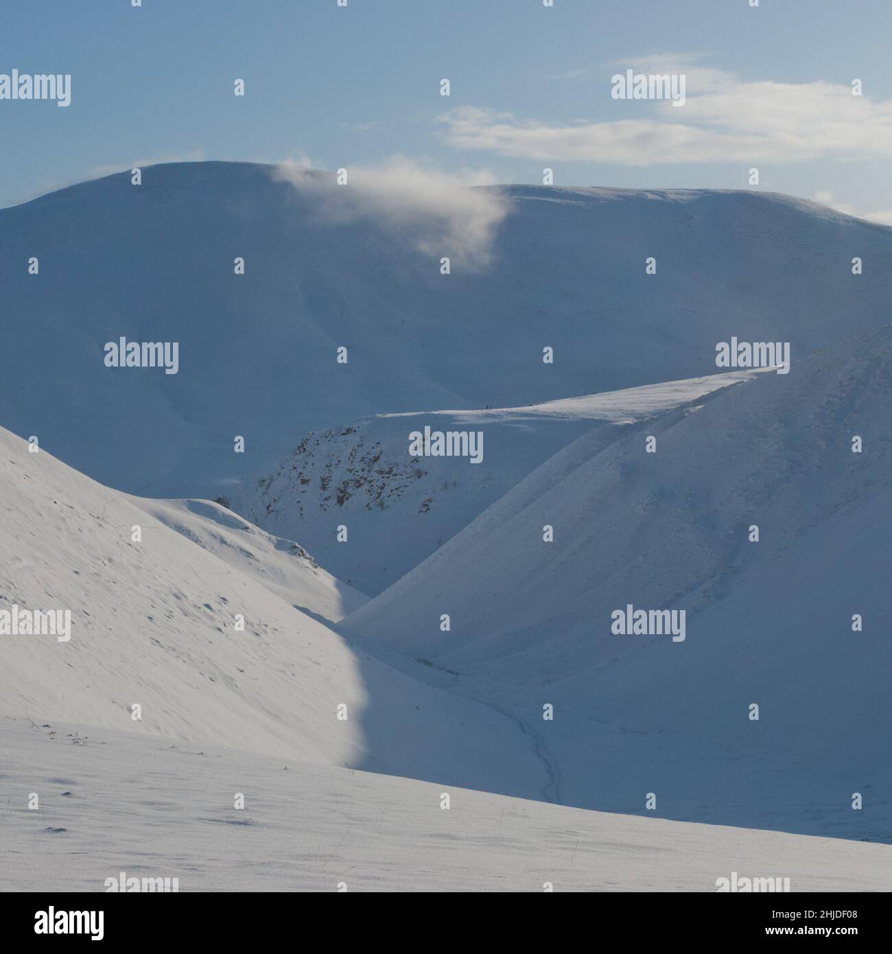 Escena invernal de las colinas de Pentland durante el invierno nevado de 2009/2010. Foto de stock