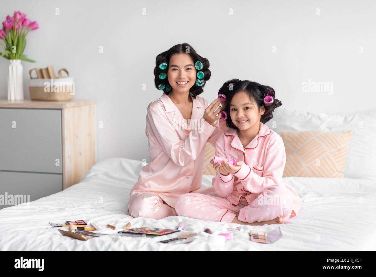 Peinado chino fotografías e imágenes de alta resolución - Alamy Peinado chino fotografías e imágenes de alta resolución - Alamy