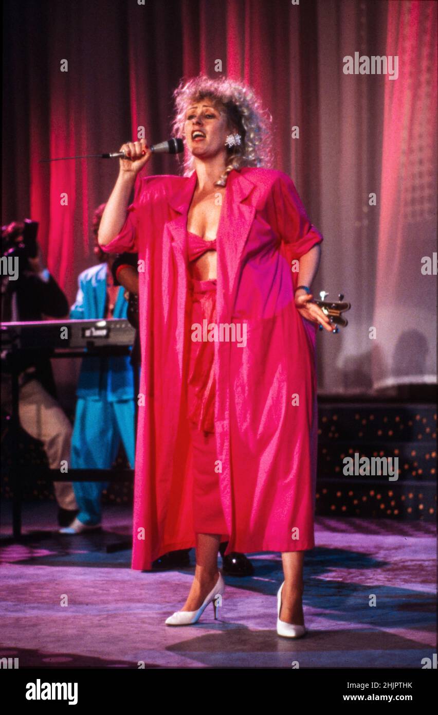 HILVERSUM, PAÍSES BAJOS - 19 DE SEPTIEMBRE de 1986: La cantante Jill Swaward de Shakatak durante una actuación de televisión en los Países Bajos. Shakatak es un jazz-fu inglés Foto de stock