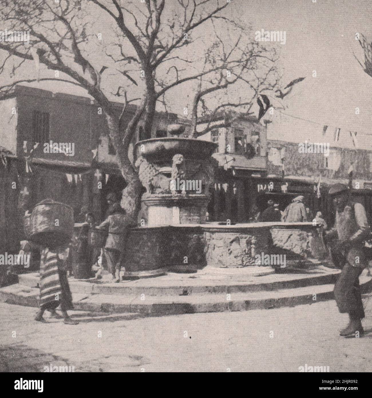 Fuente veneciana en la plaza principal de Candia. Grecia. Creta (1923) Foto de stock