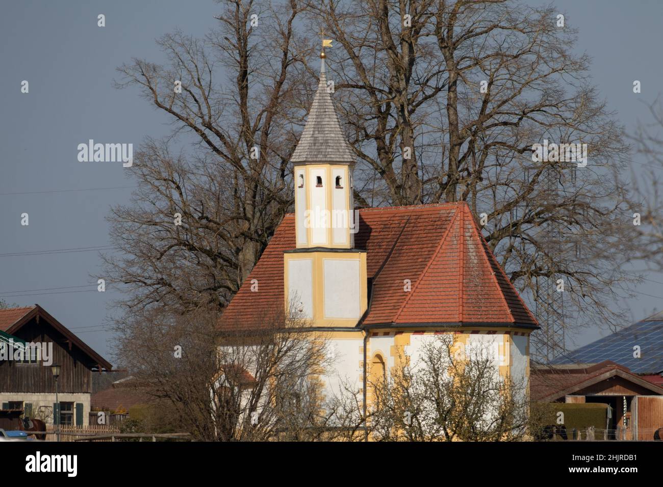 Filialkirche Sankt Ulrich Thann bei Holzkirchen Foto de stock