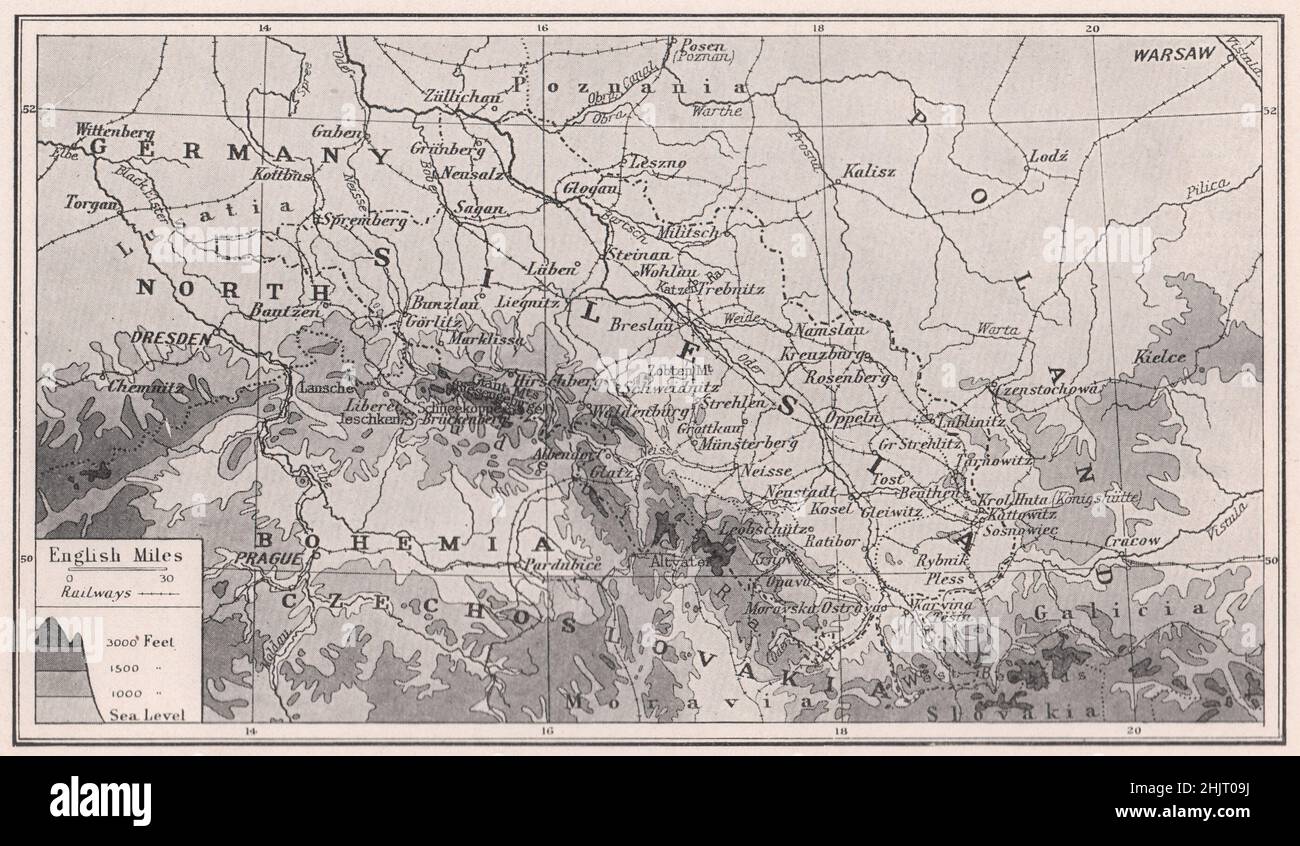 La rica cuña triangular de Silesia entre los Beskids y la cordillera Sudetic. Polonia. Silesia (1923 mapa) Foto de stock