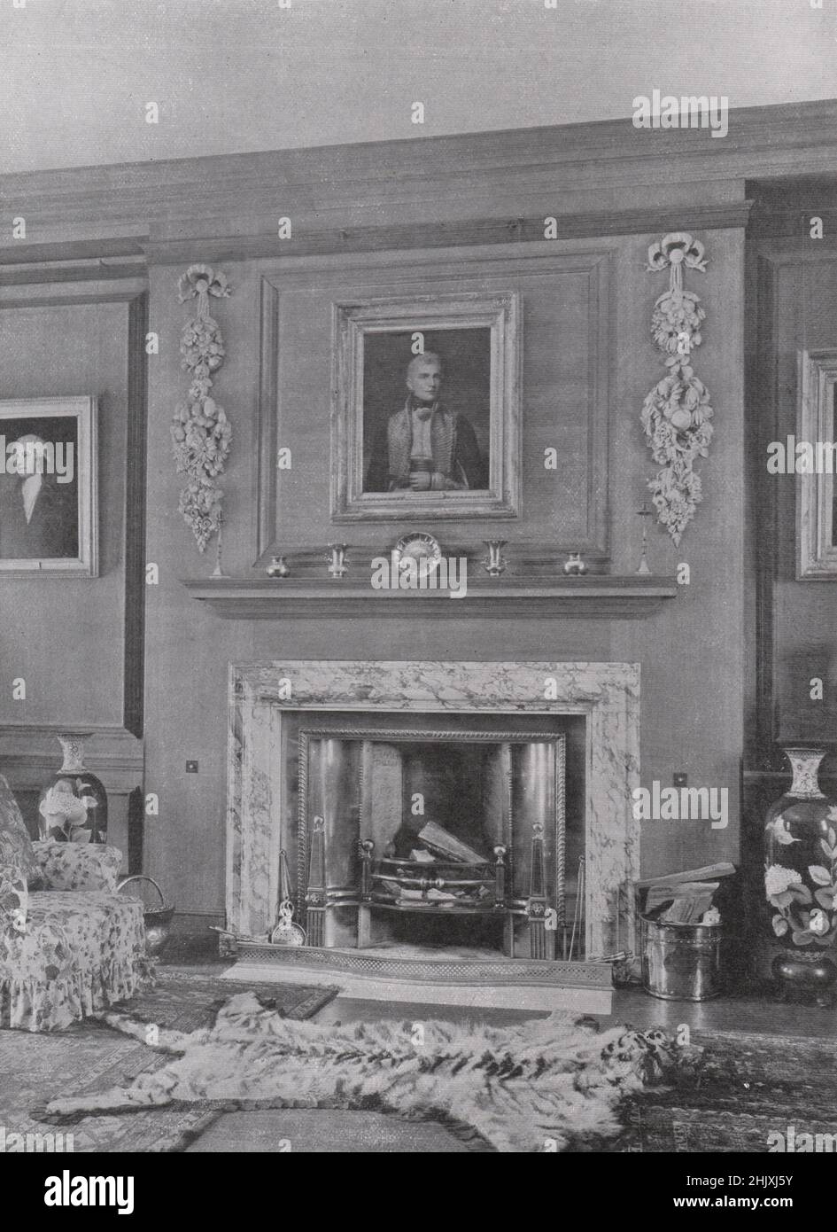 Findon Place Sussex : chimnepiece en el salón. F. S. Chesterton, Arquitecto (1908) Foto de stock