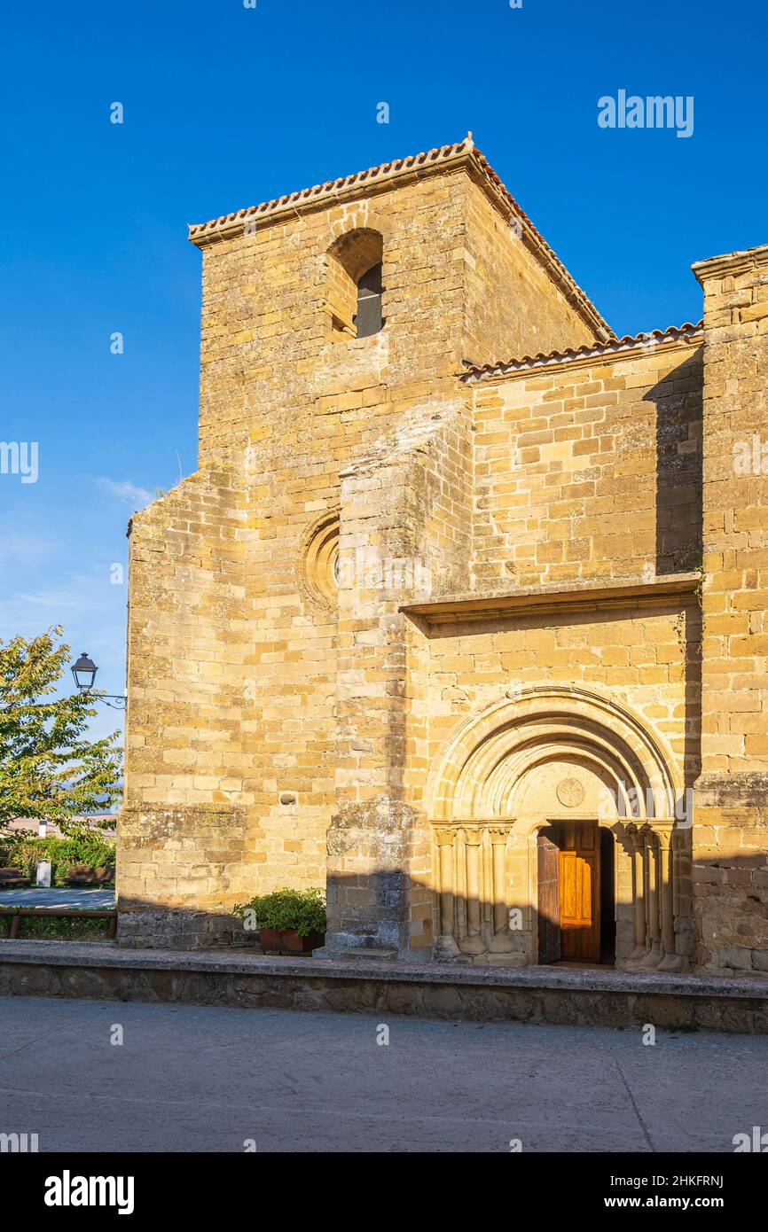 España, Navarra, Cuenca de Pamplona (Cuenca de Pamplona), Zariquiegui  (Zarikiegi), pueblo del Camino Francés, ruta española de peregrinación a  Santiago de Compostela, declarada Patrimonio de la Humanidad por la UNESCO,  iglesia de